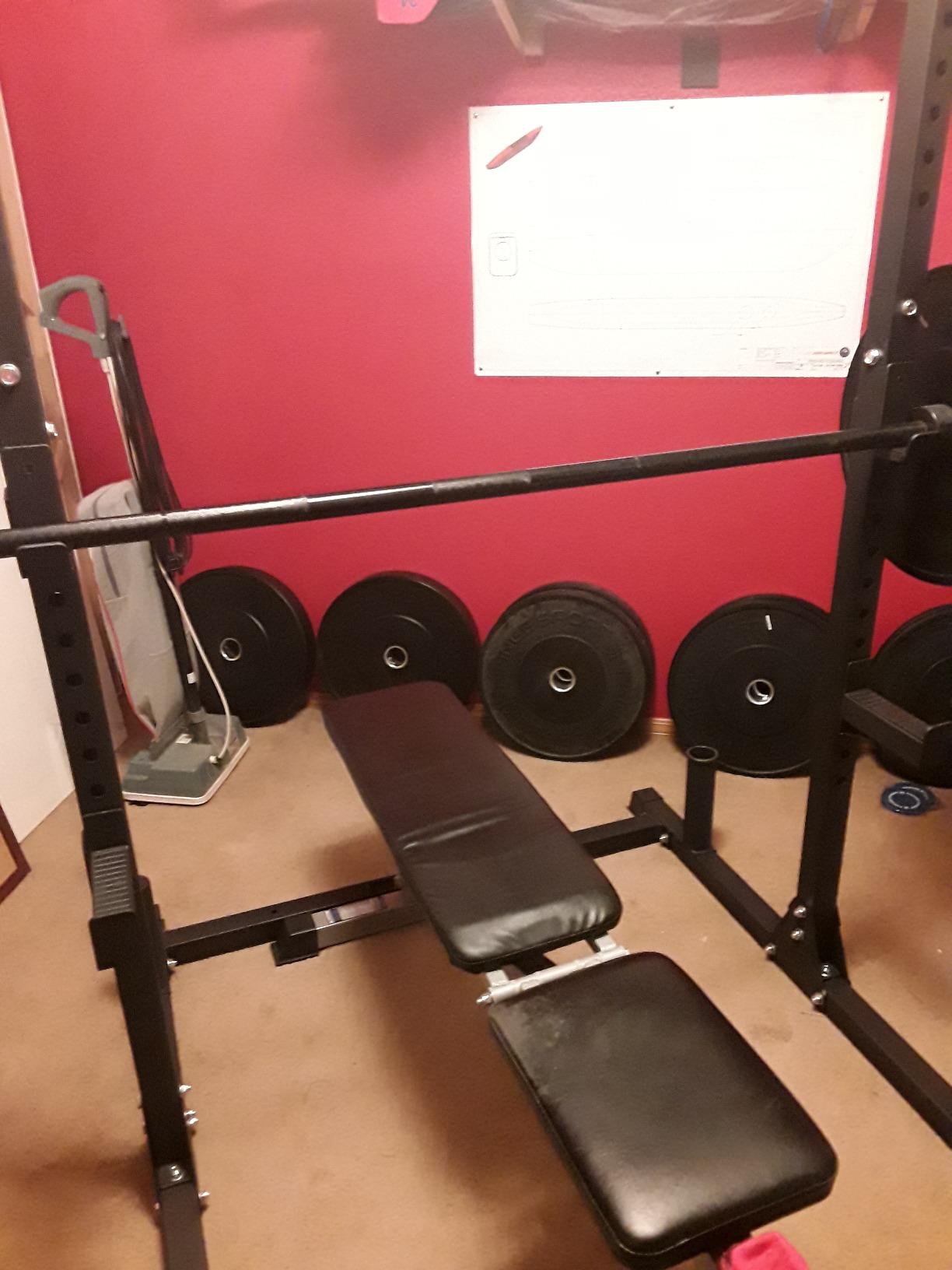 800LB Capacity Squat Rack with Pull Up Bar, Adjustable Power Cage, Home Gym customer photo 1