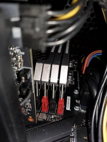Noctua NH-D15 chromax.Black, Quiet High-Performance Dual Tower CPU Cooler | 168mm Height, Enthusiast-Grade Low-Noise Cooling, 6 Heatpipes, For Intel & AMD, Dual 140mm Fans, Rich Accessory Kit customer photo 2