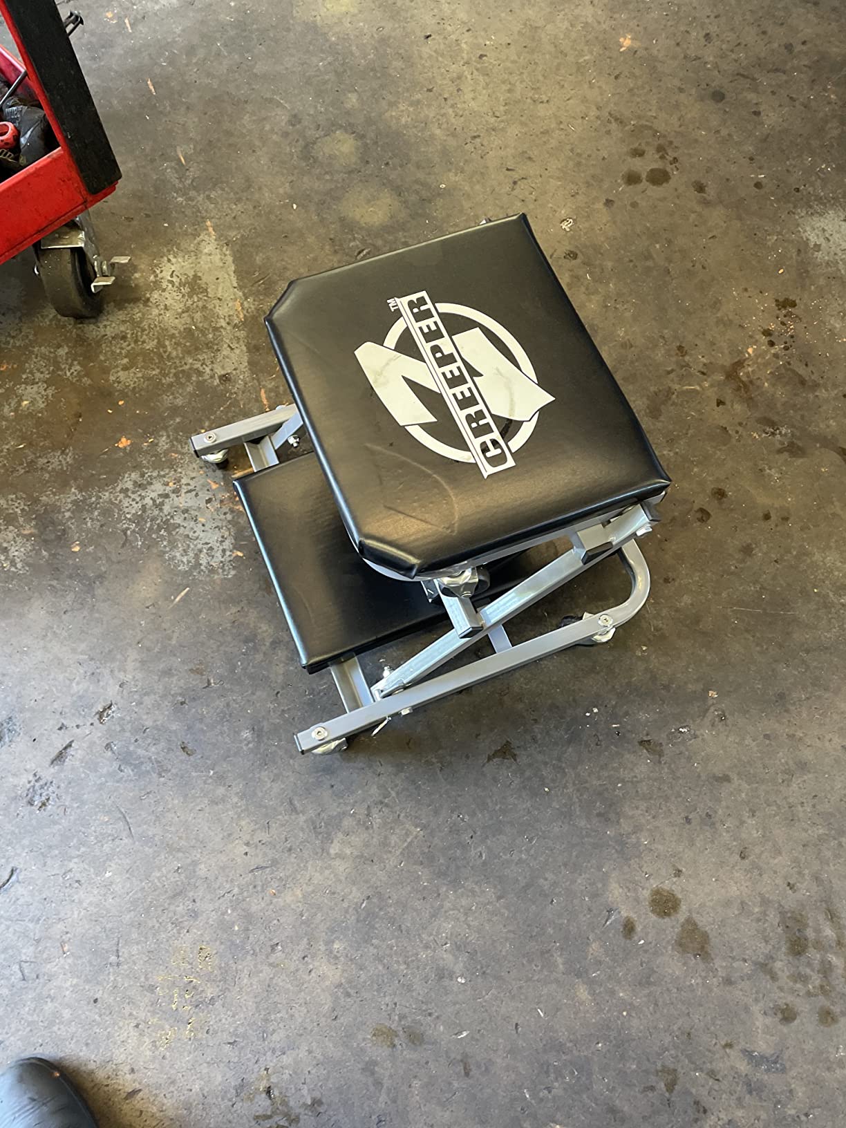 Pro-LifT C-2036DG Black/Green 300 Lbs Mechanic Creeper customer photo 2