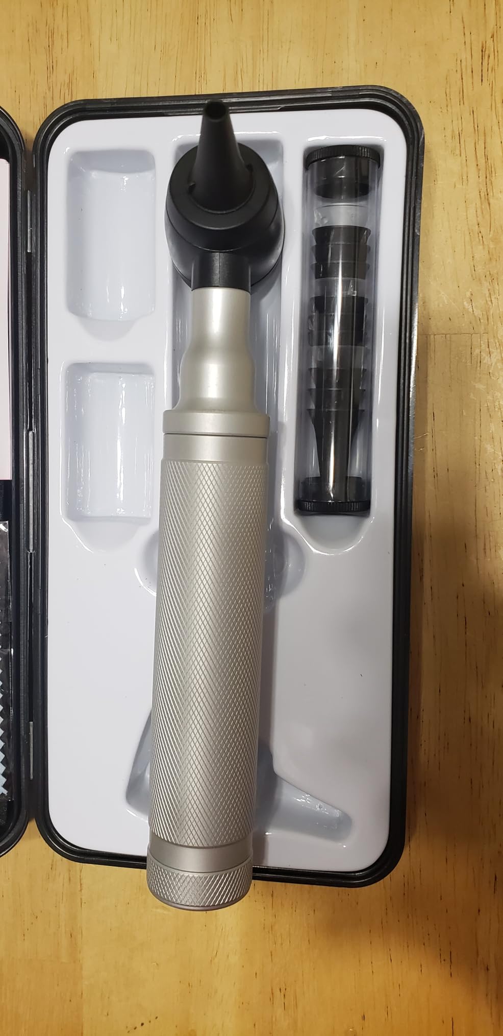 5th Gen Dr Mom Professional Otoscope - Full-Size with Our Largest Lens, Complete with Batteries and Hard Travel Case customer photo 2