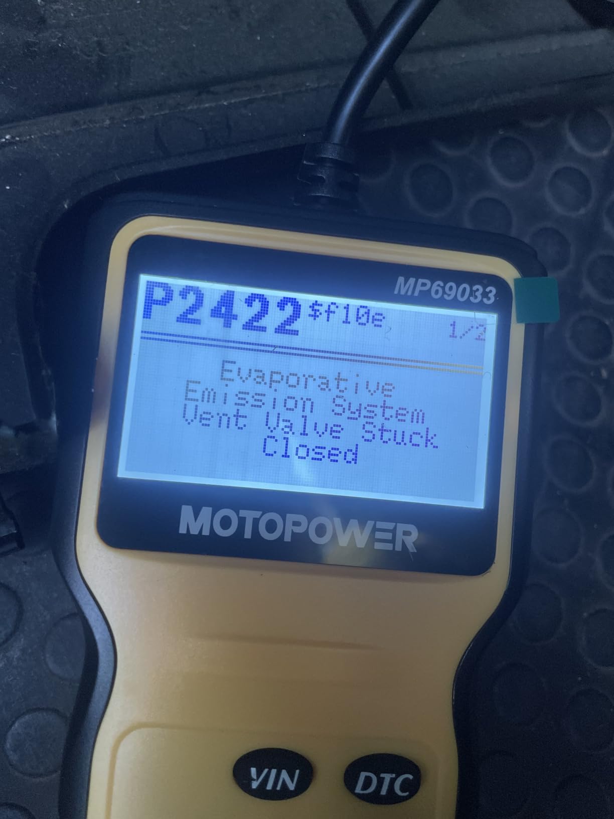 MOTOPOWER MP69033 Car OBD2 Scanner Code Reader Engine Fault Scanner CAN Diagnostic Scan Tool for All OBD II Protocol Cars Since 1996 customer photo 2