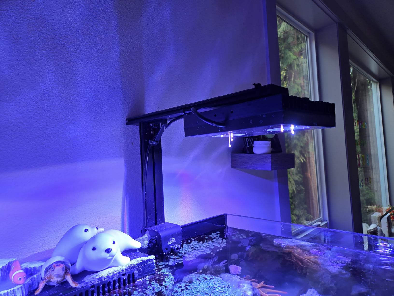 AquaIllumination Hydra 32 LED Aquarium Light - Full Spectrum Lighting for Coral Growth, Wireless Control, High PAR Output, Energy Efficient - for Saltwater Reef Tank Aquariums - Black customer photo 1