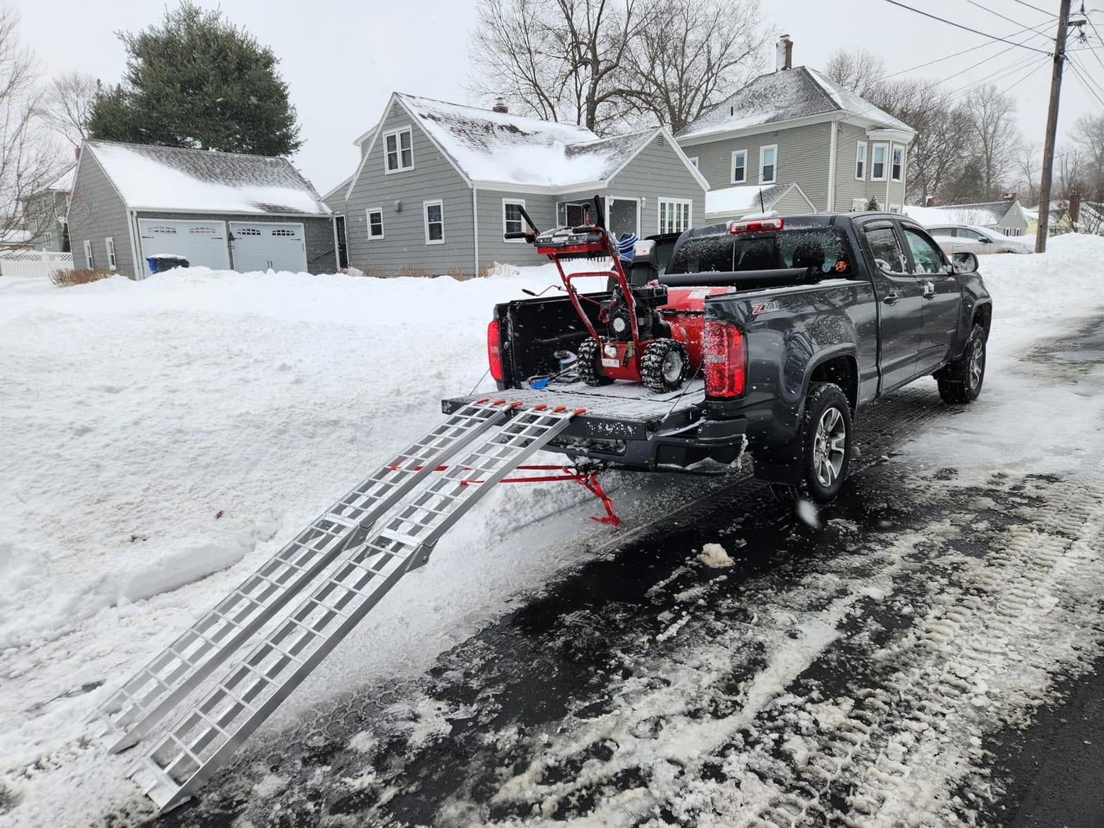 ATV Ramps for Pickup Trucks, 7.5 ft Folding Aluminum Truck Ramps 2 Pack, Crossbar Rungs Traction, Rubber-Tipped Fingers, Load Straps Included, 1,500 lb per Pair (750 Each), 89 x 12 in customer photo 2