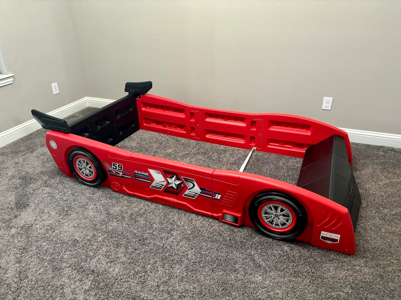 Delta Children Grand Prix Race Car Toddler-to-Twin Bed, Red customer photo 2