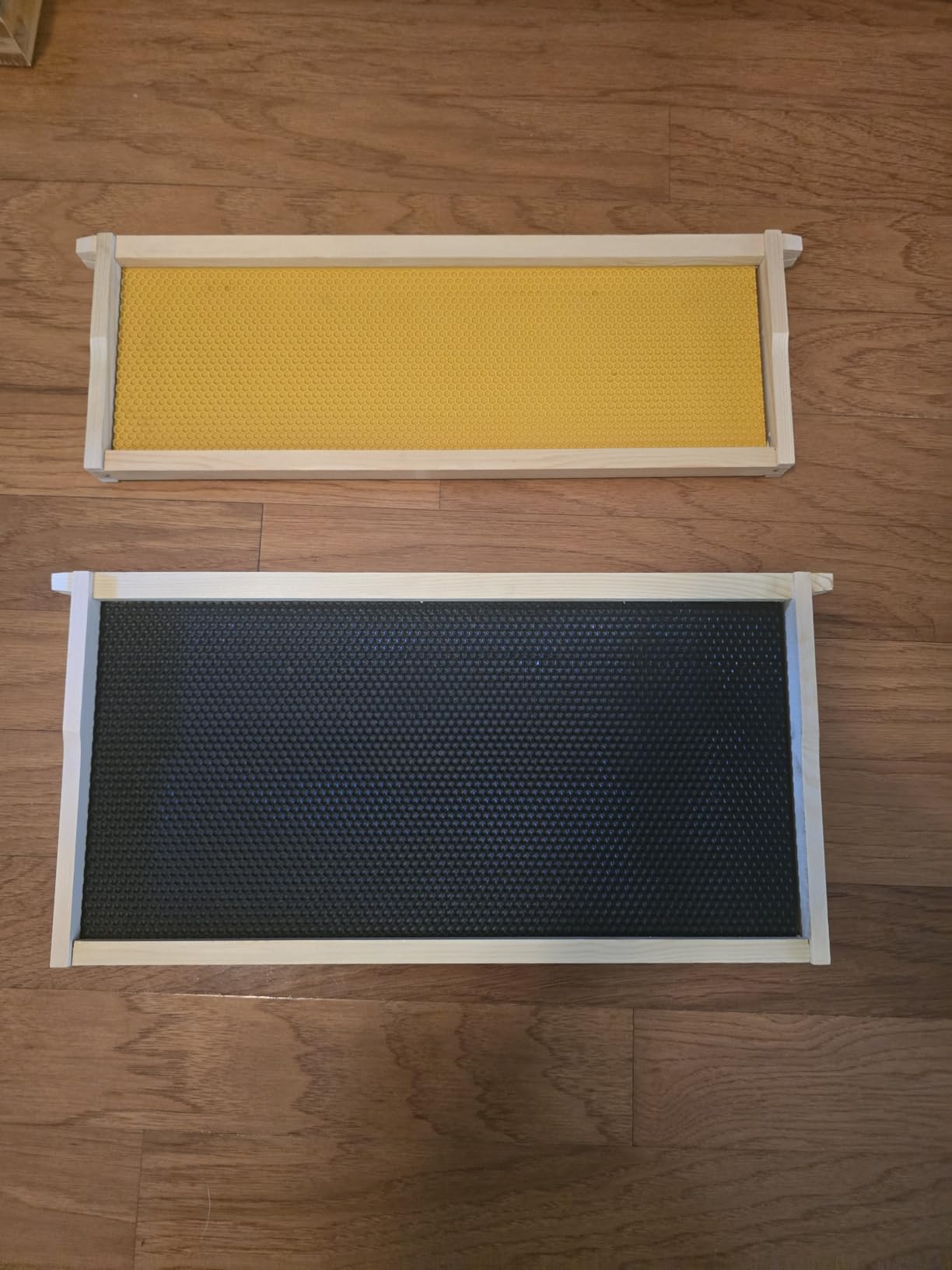 BeeCastle 10-Frames Complete Beehive Kit, 100% Beeswax Coated Bee Hive Includes Beehive Frames and Beeswax Coated Foundation Sheet (2 Layer) customer photo 1