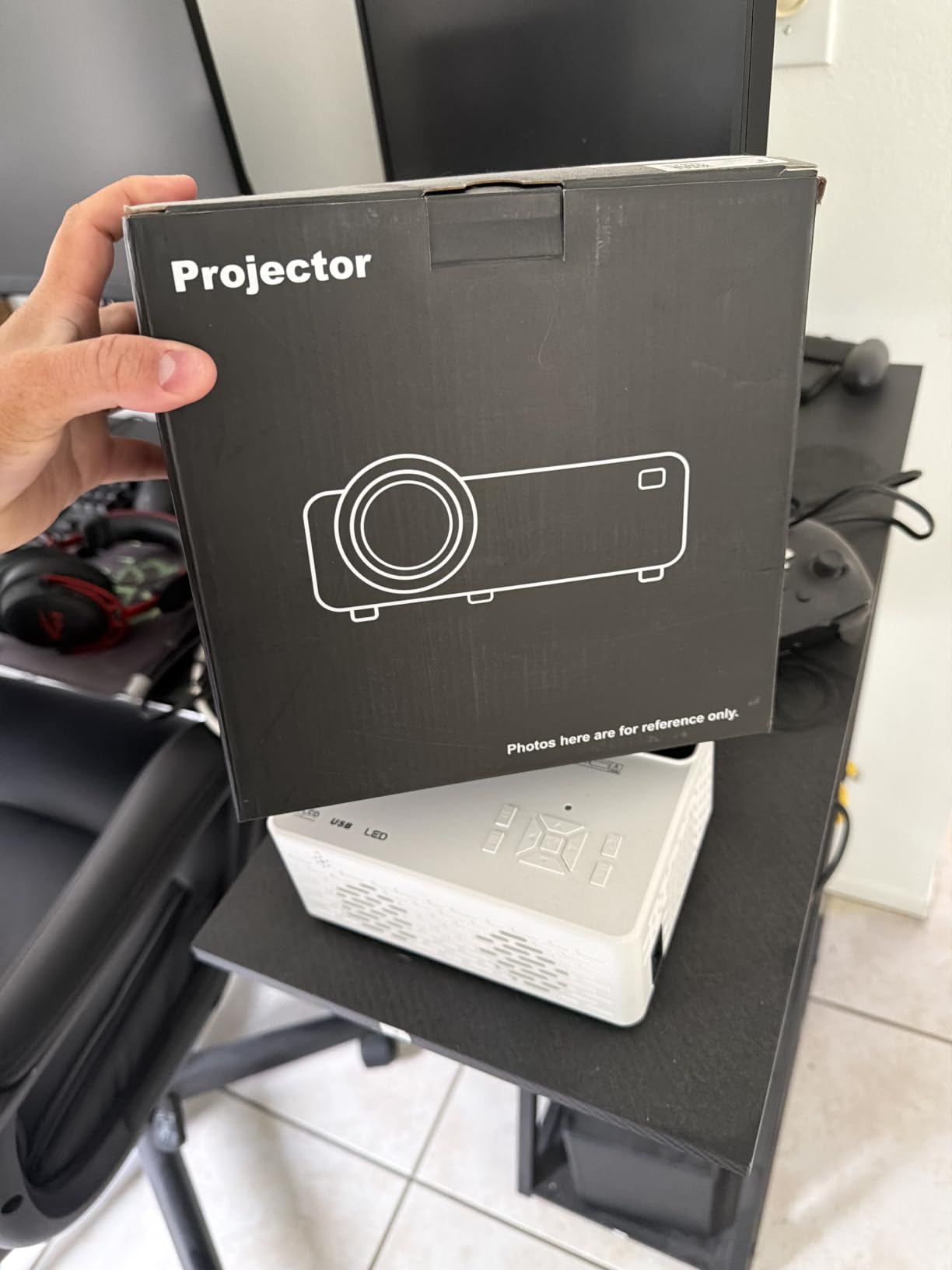 TMY 1080P Full HD Portable Mini Projector, Bluetooth Movie Projector, Compatible with TV Stick/Smartphone/PC/Game Console/HDMI/USB, Indoor & Outdoor Use, with Projector Screen customer photo 2
