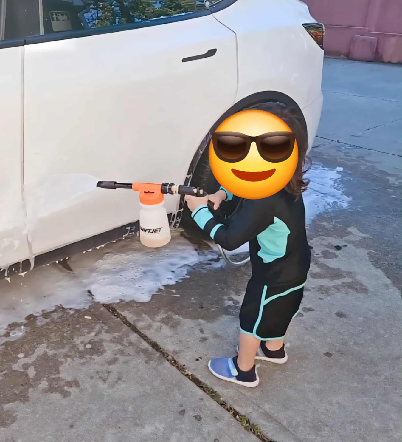 SwiftJet Car Wash Foam Gun + Microfiber Wash Mitt - Foam Cannon Works with Any Soap customer photo 2