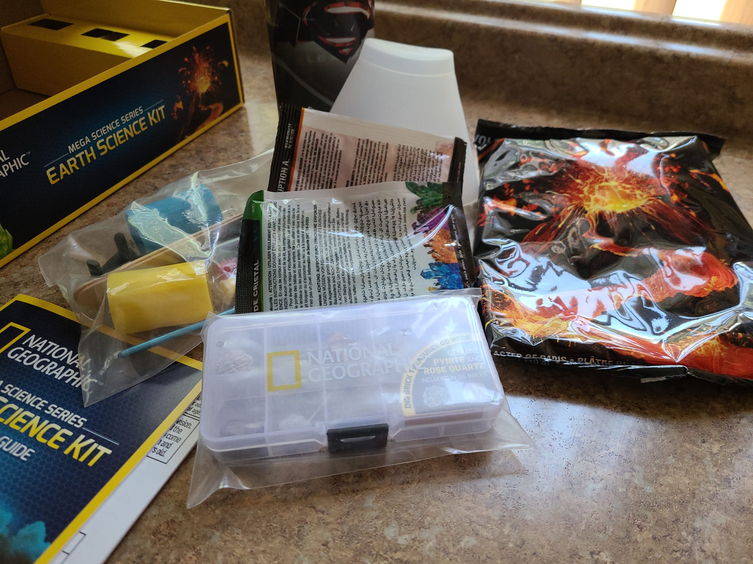 National Geographic Earth Science Kit with 100+ Activities for Kids 8-12 | Crystal Growing, Volcano Experiments, Rock Collection, Earth Science Activities, STEM Projects, Birthday Gift customer photo 2