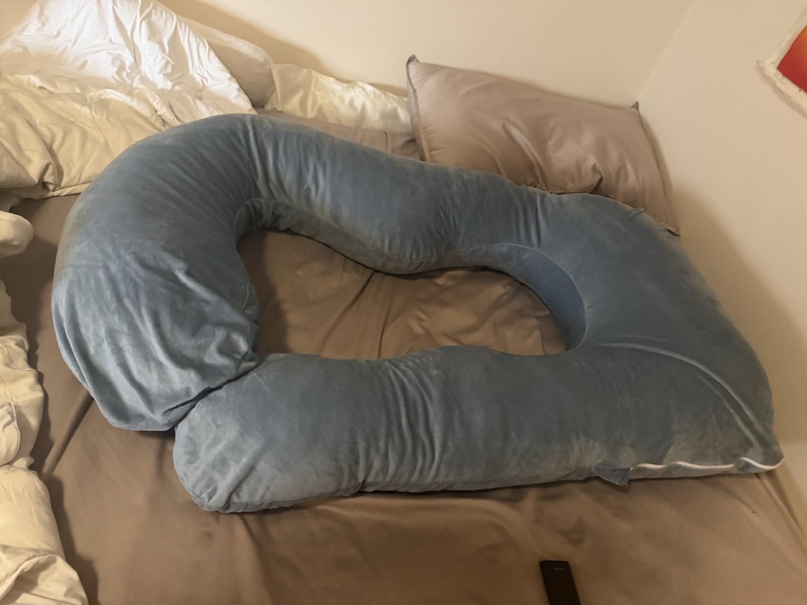 Chilling Home Pregnancy Pillow, U Shaped Full Body Maternity Pillow 58 inch, Pregnant Women Must Haves Pregnancy Pillows for Sleeping with Removable Cover customer photo 1