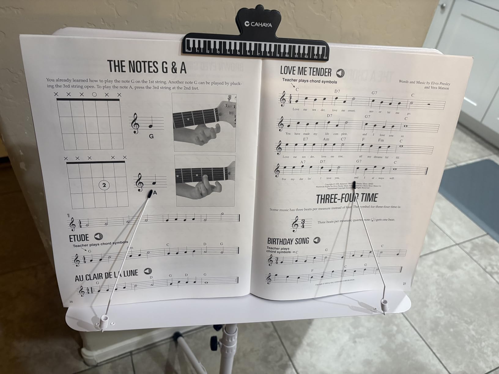 CAHAYA Music Stand for Sheet Music - Dual-use Converts to Desktop Stand Portable& Foldable 31.4-57in Height Adjustable Sturdy to Holds Thick Book or Tablet Include Carrying Bag Sheet Music Folder Clip customer photo 2