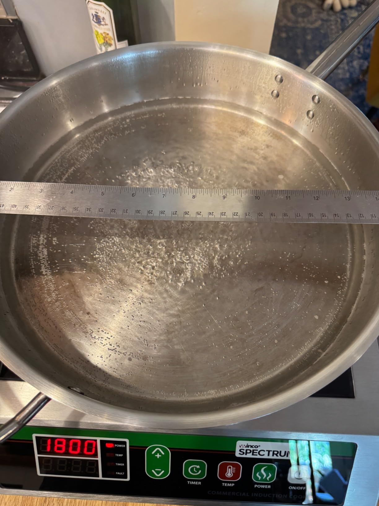 Winco 1800W Silver/Black Induction Cooktop Burner | 1800 watts, Stay cool top, Adjustable power, 150-minute timer, 1800W power, Great for Sauteing, Searing, Boiling and Buffets customer photo 2