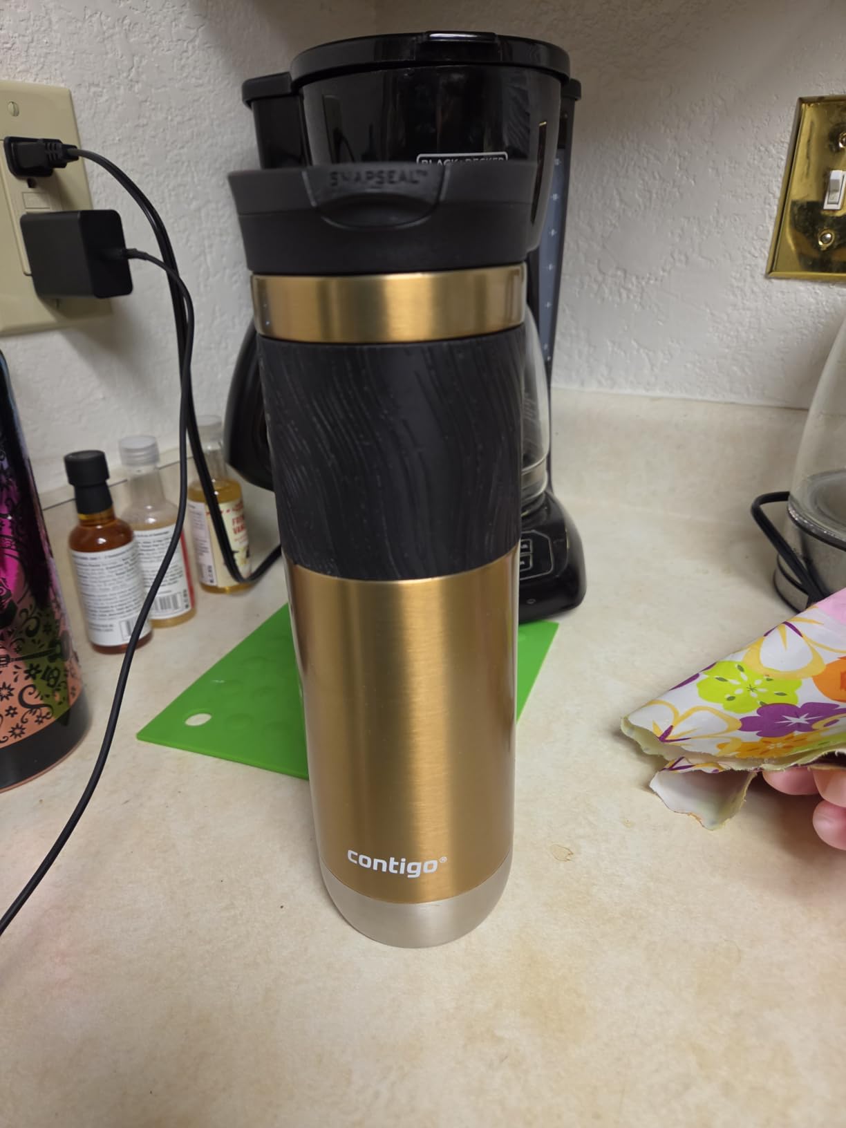 Contigo Byron Vacuum-Insulated Stainless Steel Travel Mug with Leak-Proof Lid, Reusable Coffee Cup or Water Bottle, BPA-Free, 20oz 2-Pack in Sake & Blue Corn Perfect for Hot and Cold Beverages customer photo 1
