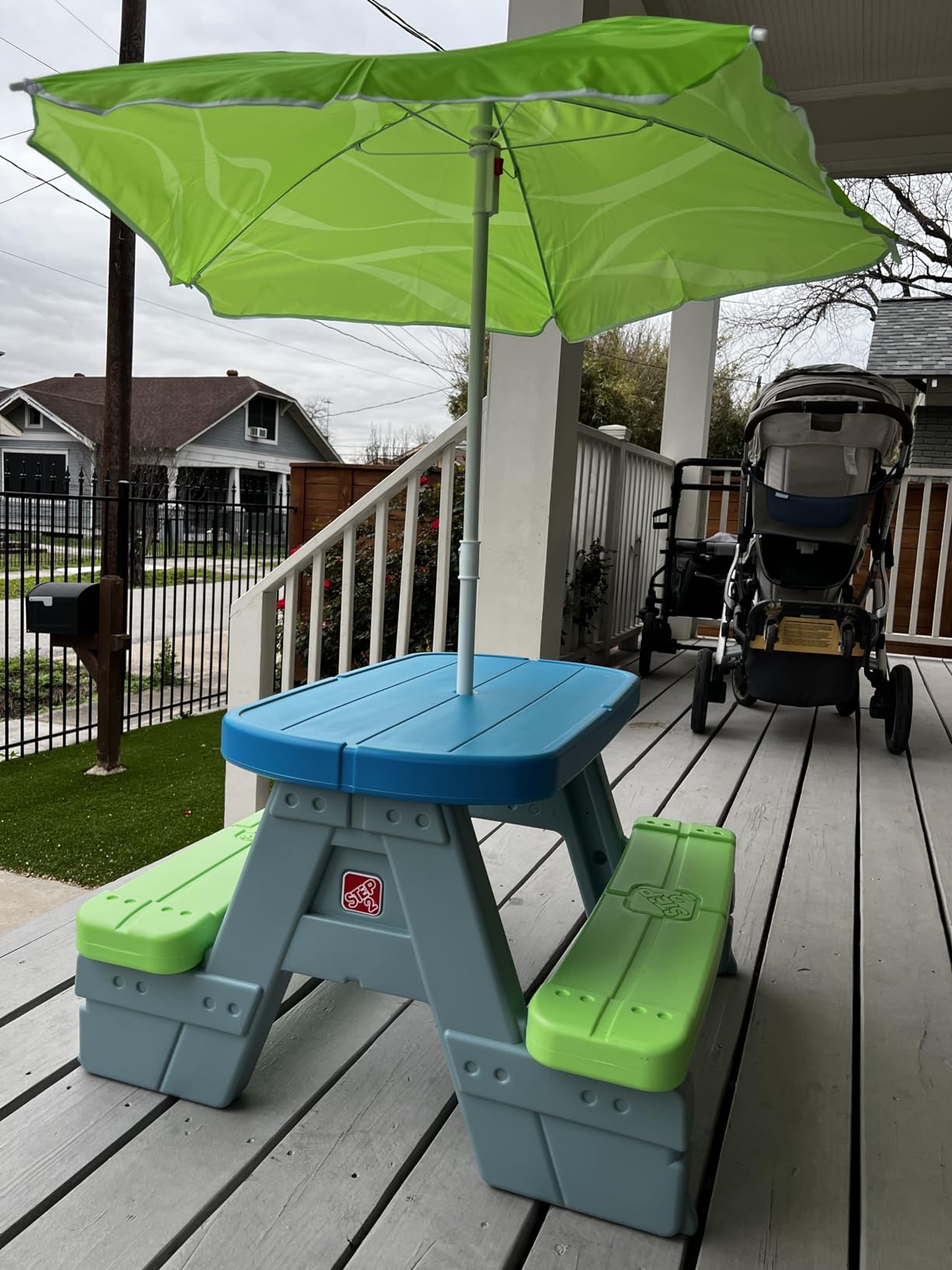 Step2 Sun & Shade Kids Picnic Table with Removeable Umbrella, Indoor/Outdoor Toys, Fits 4 Children, Made of Durable Plastic, For Toddlers 1.5-4 Years Old customer photo 1