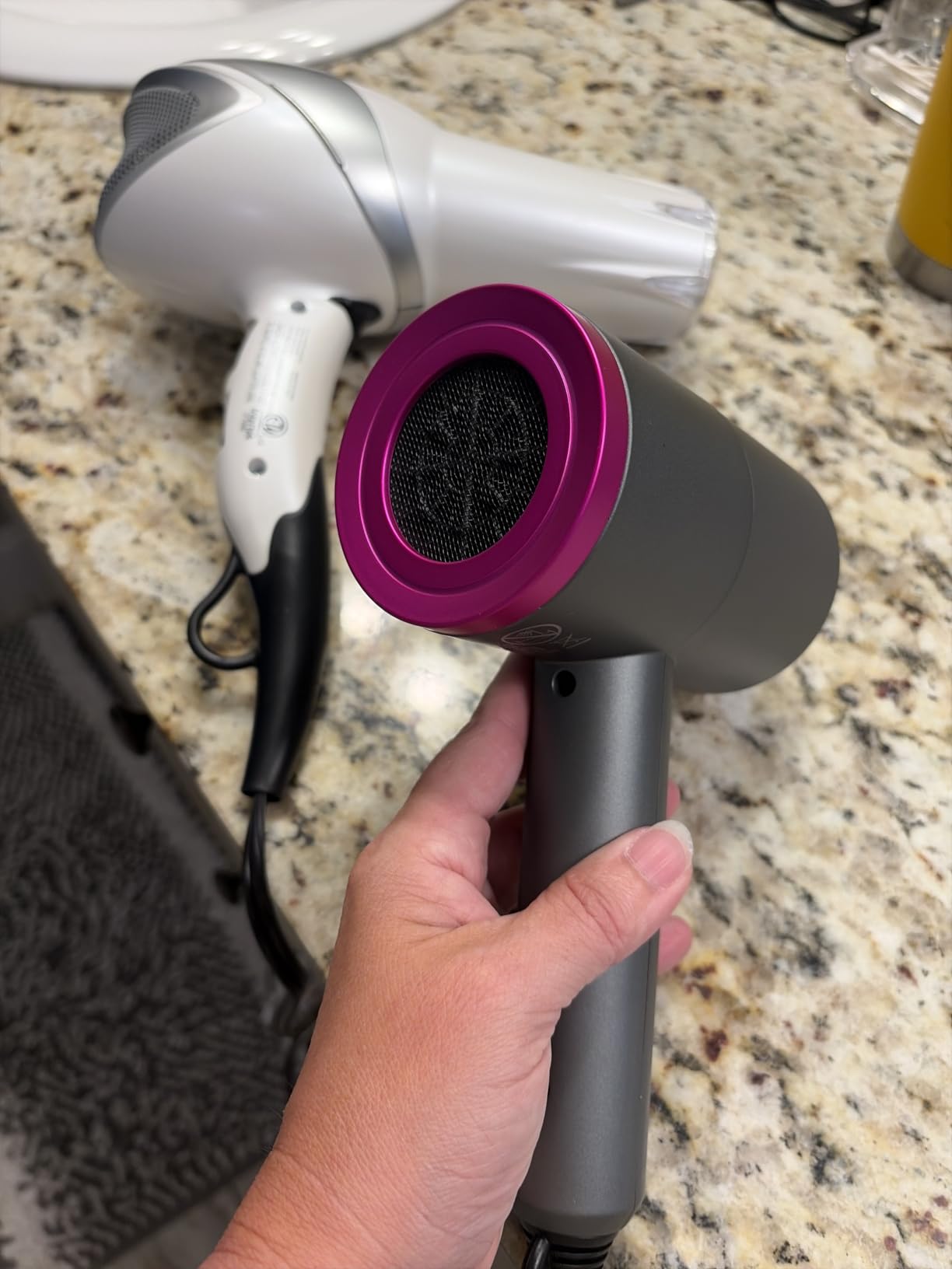 slopehill Professional Ionic Hair Dryer, Powerful 1800W Fast Drying Low Noise Blow Dryer with 2 Concentrator Nozzle 1 Diffuser Attachments for Home Salon Travel customer photo 2