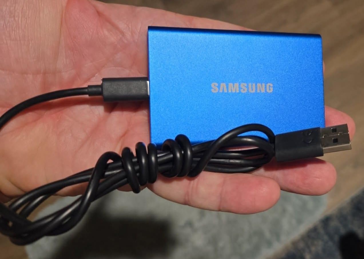 Samsung T7 Portable SSD 1TB Titan Gray, USB 3.2 Gen 2, Up to 1,050MB/s | Reliable External Solid State Drive Storage for Gaming, Students, Professionals (MU-PC1T0T/AM) customer photo 2