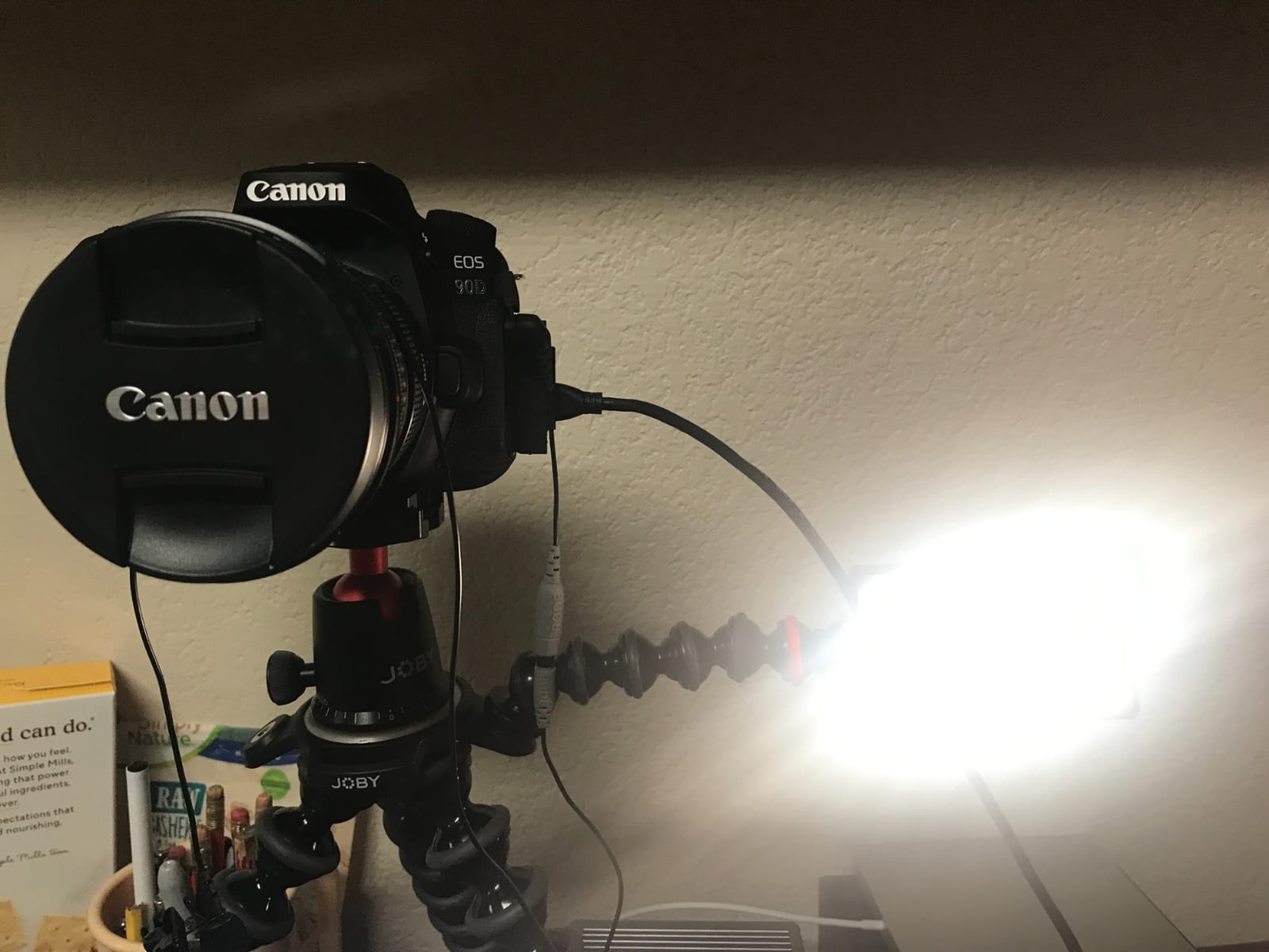 Lume Cube Bicolor Panel Mini LED Light for Professional DSLR Cameras | Adjustable Panel Mini, LCD Display | Photo and Video Lighting, Long Battery Life | Fits Sony, Nikon, Canon, Fuji, Panasonic customer photo 2