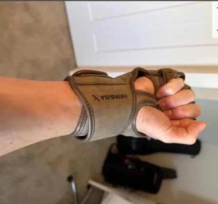 Hayabusa T3 LX Leather MMA Sparring Gloves | Boxing Fight Training, Muay Thai Kickboxing, Heavy Bag Work, Wrist Support, Padded Knuckle, 7oz, Men and Women customer photo 1