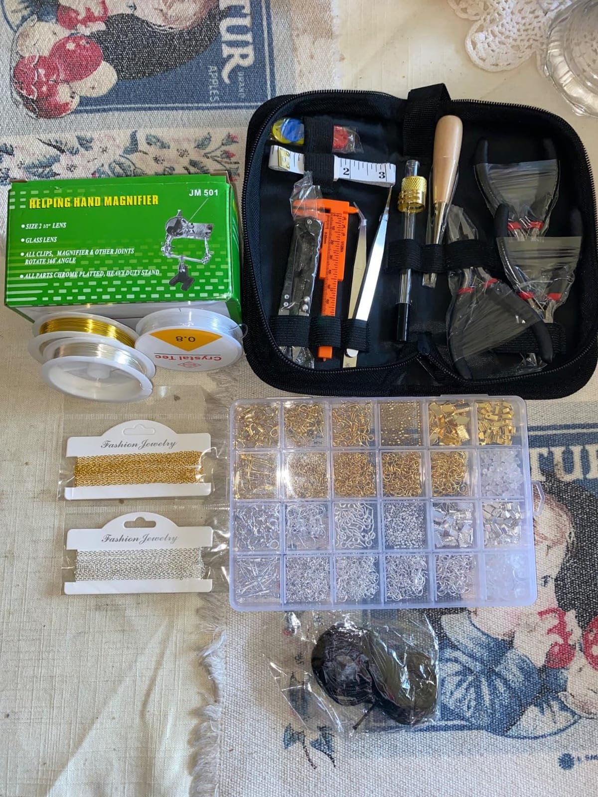 shynek 1857 Pcs Jewelry Making Supplies Kit for Adults, Jewelry Making Tools with Earring Hooks, Findings, Wires, Chains and Helping Hands for Crafts Making and Repair customer photo 2