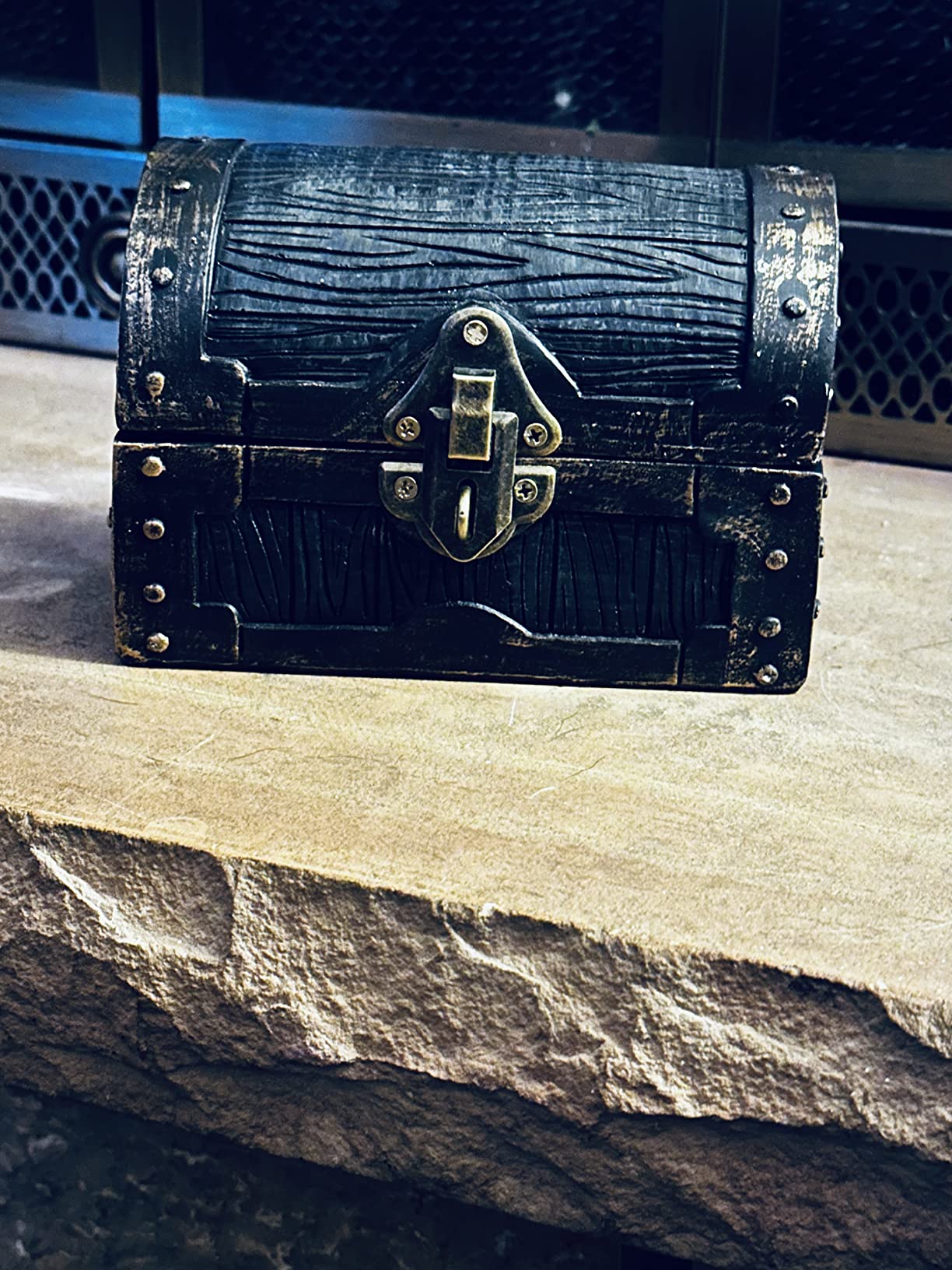Galdor's Guild Mimic Dice Chest Storage Box | Holds 4 Polyhedral Sets (Reg) customer photo 1
