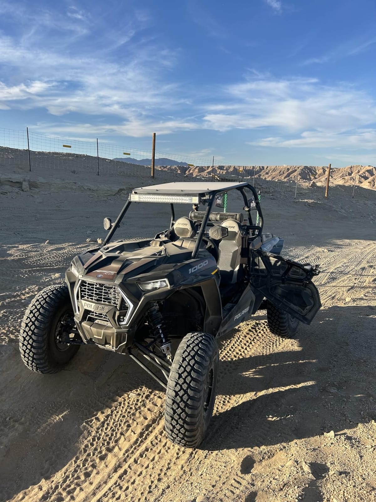 KEMIMOTO XP 1000 Roof Top, 2-Seater Sun Visor Cover Accessories | Material: Aluminum | Compatible with Polaris RZR XP 1000/900/Turbo | Year: 2014-2023 customer photo 2