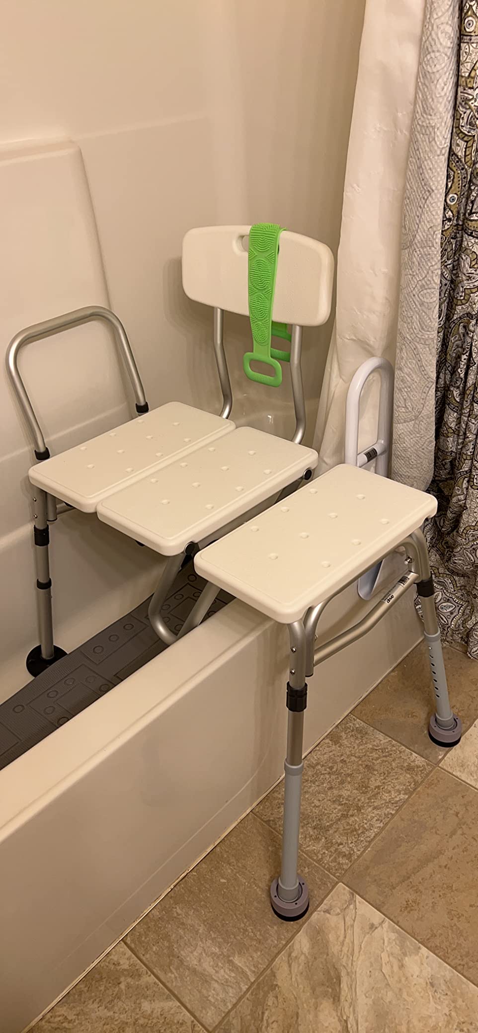 Drive Medical Splash Defense Tub Transfer Bench, Adjustable Height, White, U-Shaped Curtain Guard, 400 Lb Weight Capacity customer photo 1