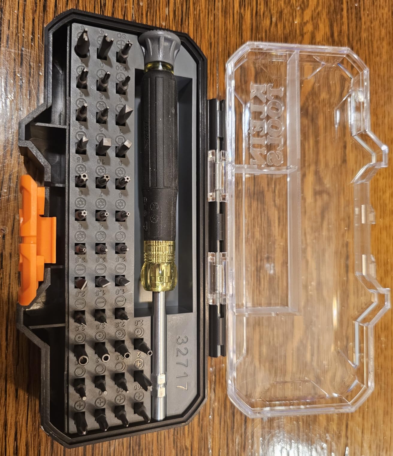 Klein Tools 32717 Precision Screwdriver Set with Case, All-in-One Multi-Function Repair Tool Set, 39 Bits Including Tamperproof Bits for Apple Products customer photo 1