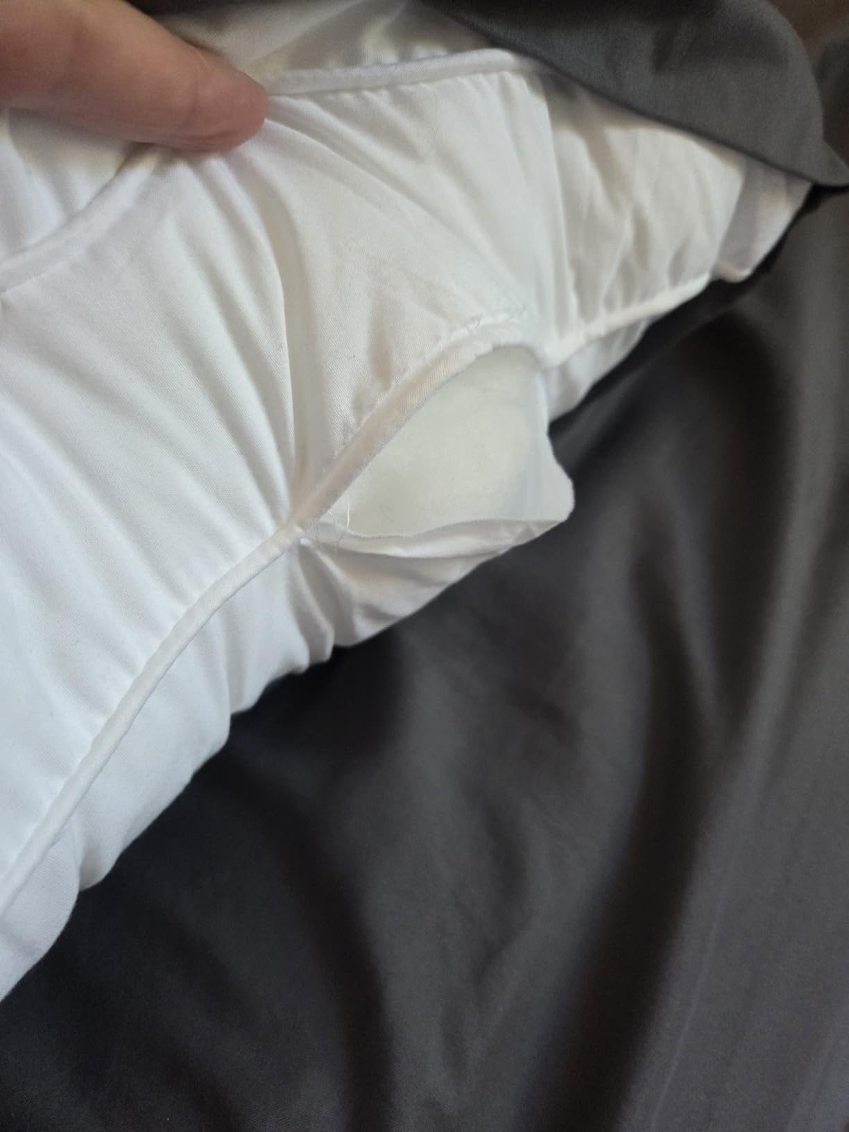 Utopia Bedding Gusset Bed Pillow, Hotel Pillows King Size Set of 2, White | Cotton Blended Down Alternative pillows for sleeping, soft fluffy cooling comfort for Back, side & stomach sleepers, 2 pack customer photo 1