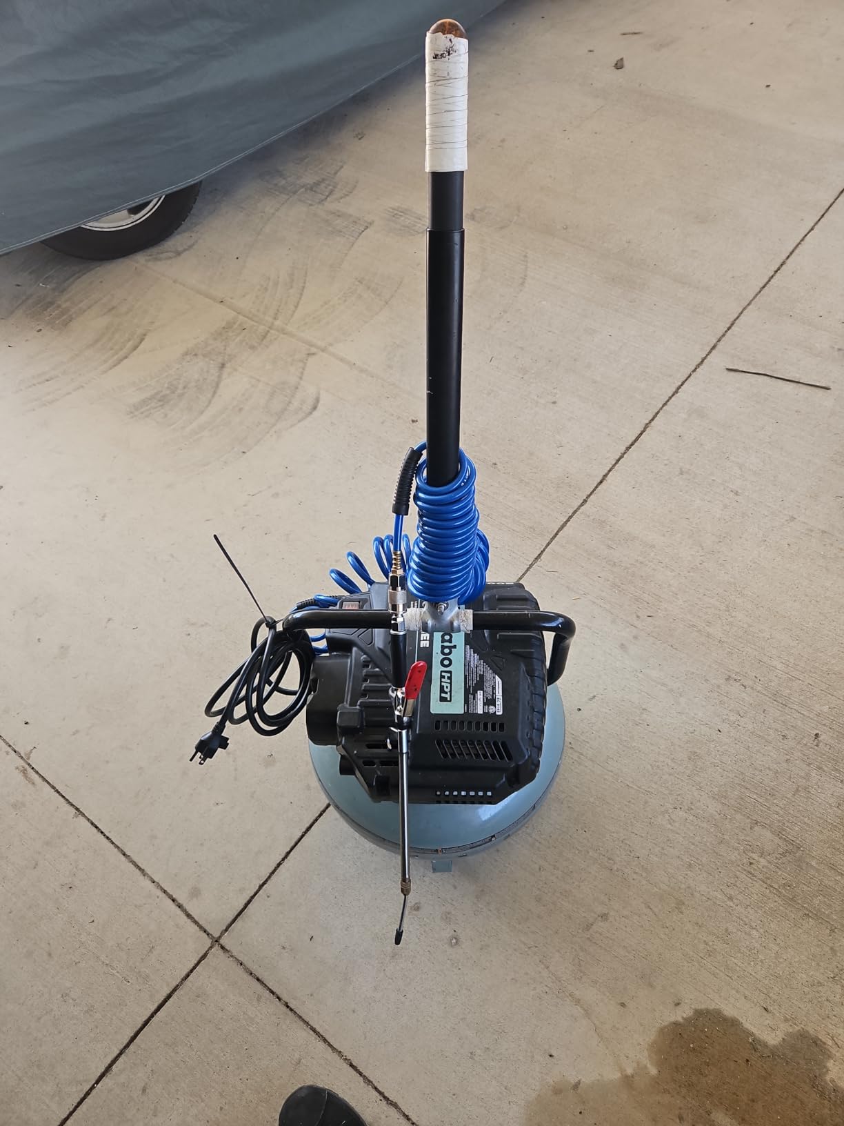Metabo HPT Portable Pancake Air Compressor, 6 Gallon 200 PSI, EC914S | 4 CFM Flow Rate, Powers Multiple Framing Siding Roofing Nailers Brad Guns Simultaneously customer photo 2