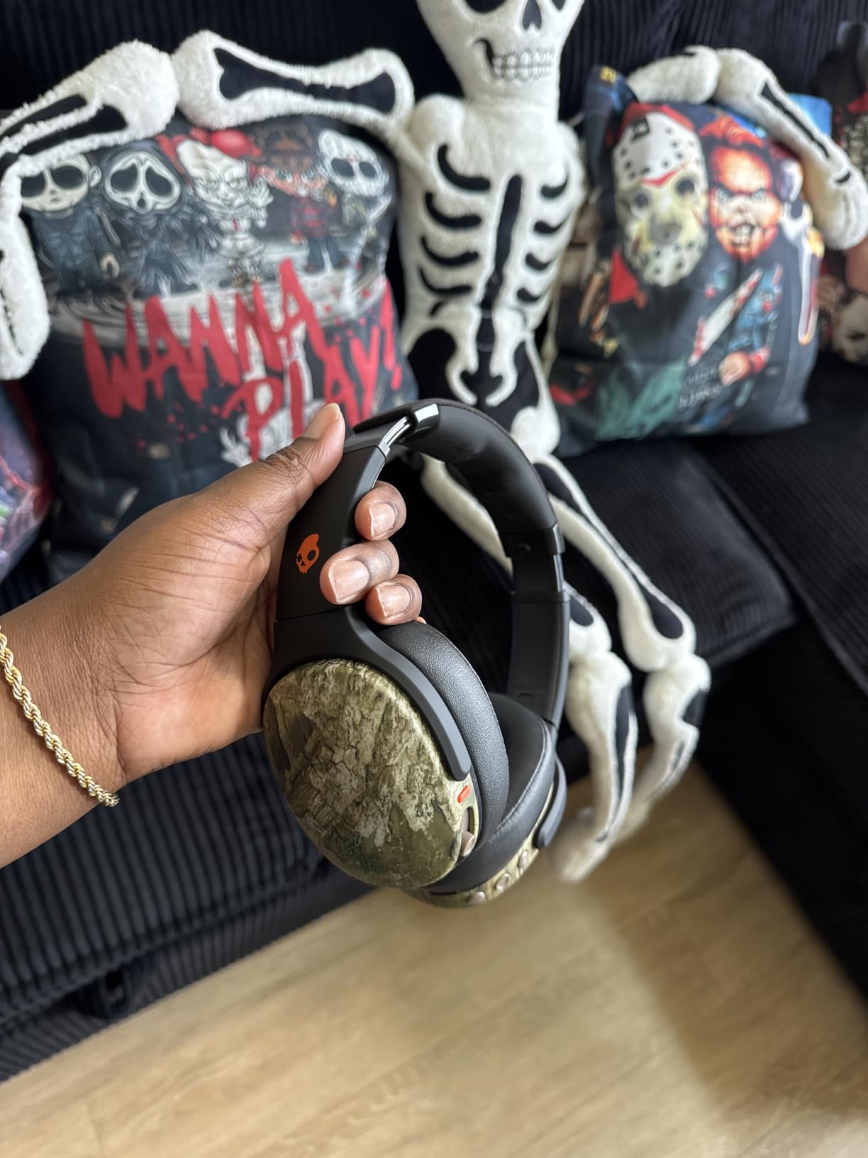 Skullcandy Crusher Evo Wireless Multi-Sensory Bass Headphones - True Black | Bluetooth, Noise Isolating Over-Ear Fit, 40 Hours Battery, Microphone, Working Out, Gym, Travel, Studying, Music customer photo 2