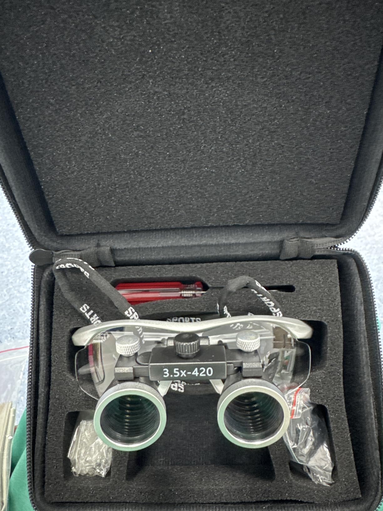 Dental Binocular Loupes 3.5 x 429mm Magnifier (Black) customer photo 1