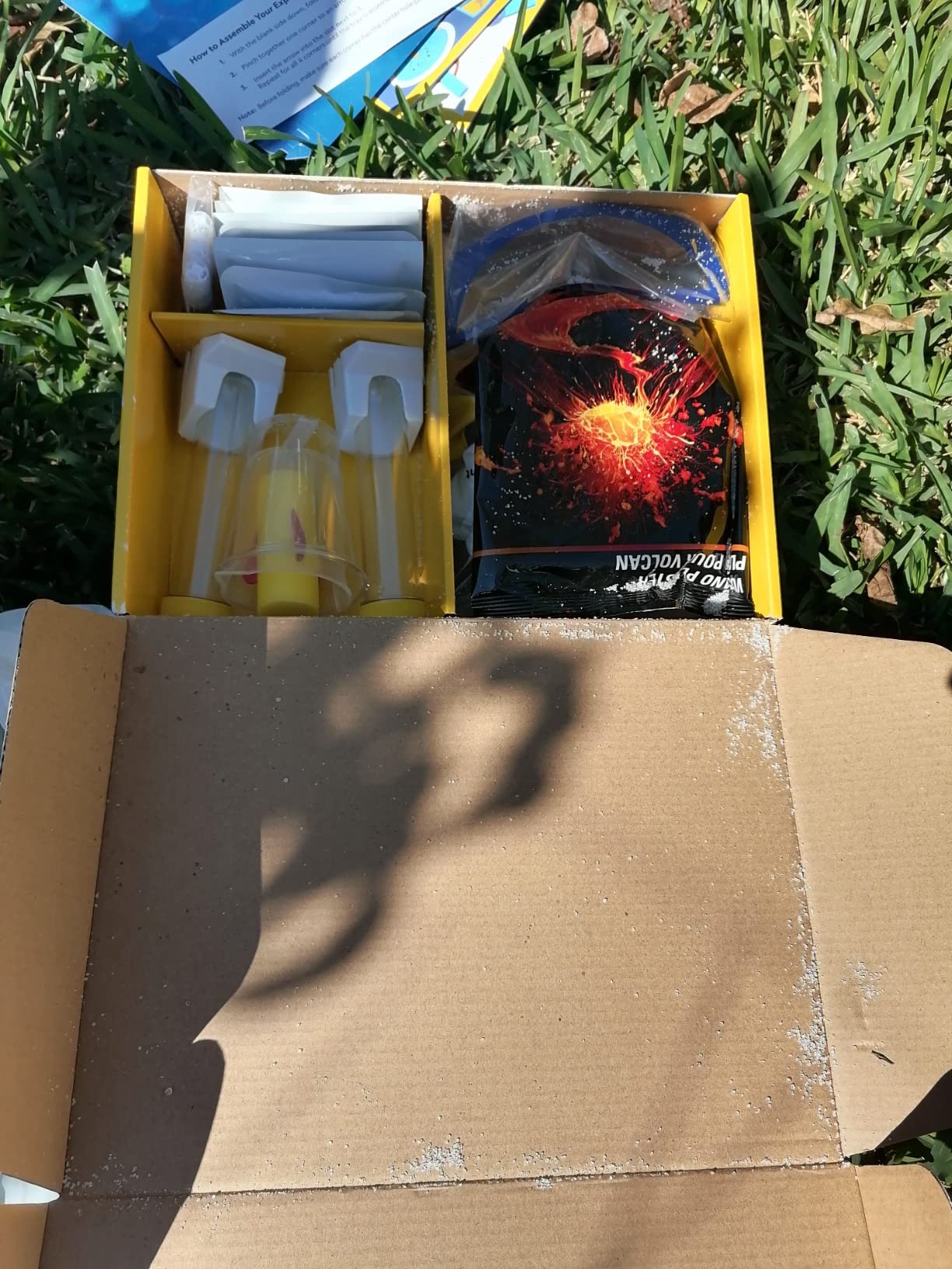 National Geographic Chemistry Set with 45 Experiments for Kids 8-12 | Volcano Eruption, Geyser and Rocket Activities, Hands-On Chemical Reactions, STEM Projects, Science Kit, Birthday Gift customer photo 1