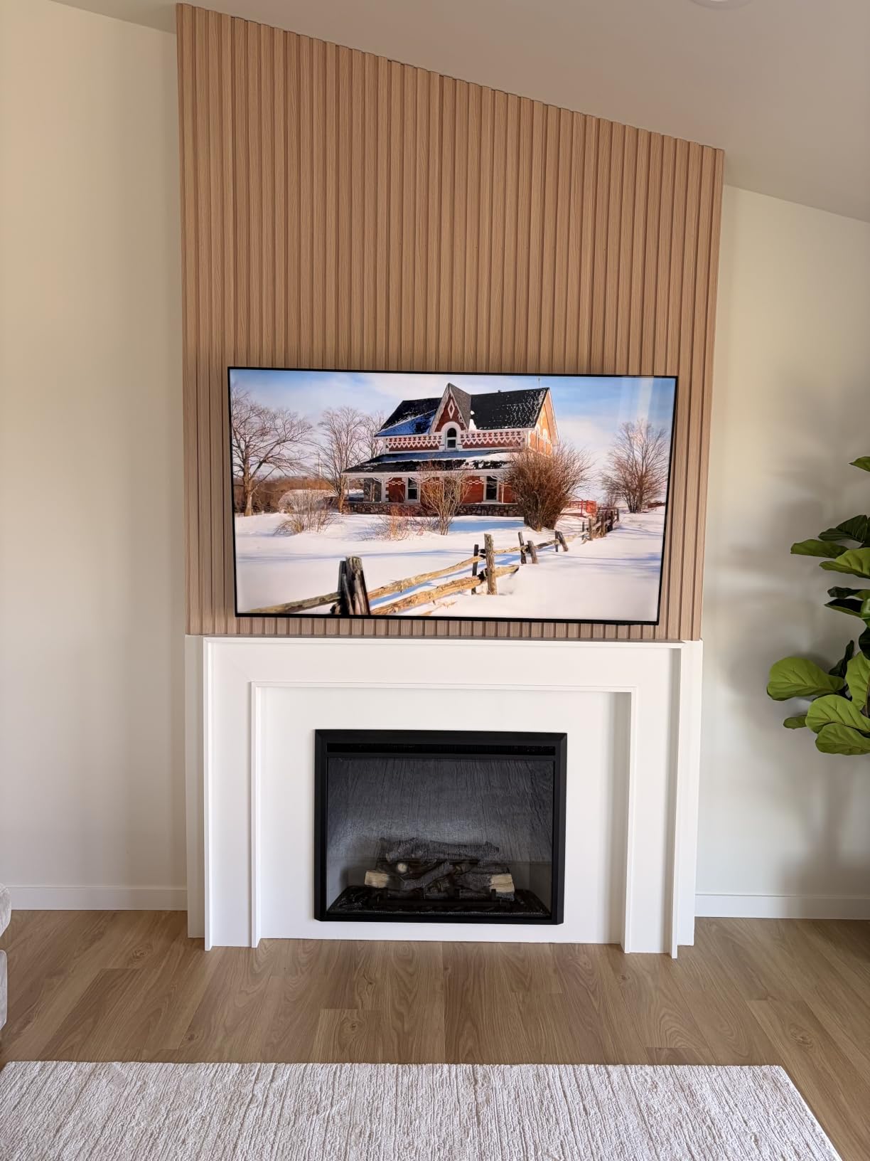 RICHFLAME 33 Inches, Edward Electric Fireplace Insert with Fire Crackling Sound, Weathered Concrete Interior, Remote Control, 750/1500W, Black customer photo 2
