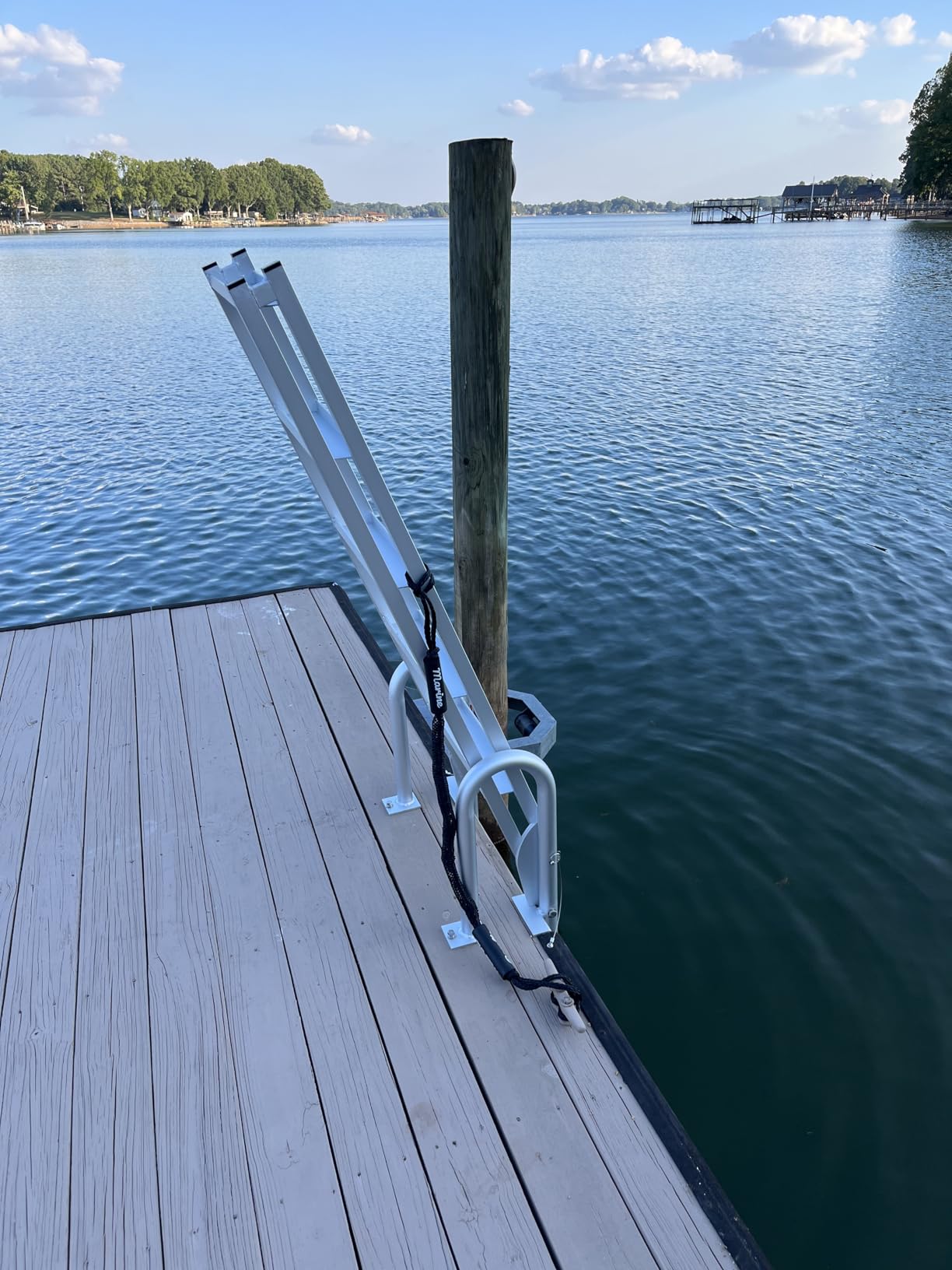 Extreme Max 3005.4227 Heavy-Duty Aluminum Slanted Flip-Up Dock Ladder with Comfort Use Round Tube Frame - 4-Step, 300 lbs. Weight Capacity customer photo 2