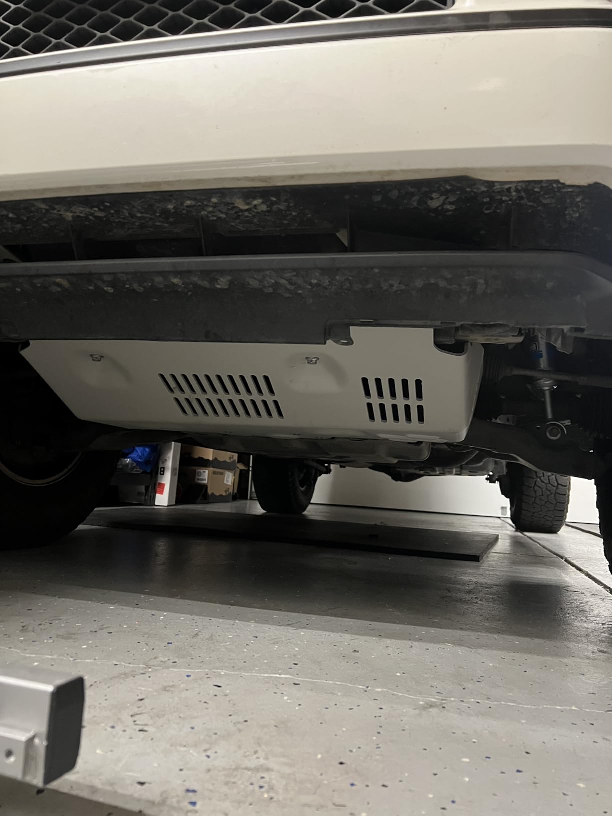 ECOTRIC Skid Plate Compatible with 2014-2024 Toyota 4Runner & 2009-2014 FJ Cruiser 4.0L V6 Aluminum Front Skid Plate Protection Replacement for PTR6089190 customer photo 1