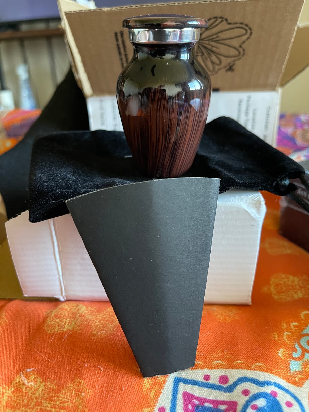 Small Keepsake Urn for Human Ashes - Cherry Wood Appearance Memorial - Handcrafted Mini Urn for Sharing - Recycled Cast Aluminum - Secure Lid - Velvet Bag & Funnel - Decorative Container customer photo 2