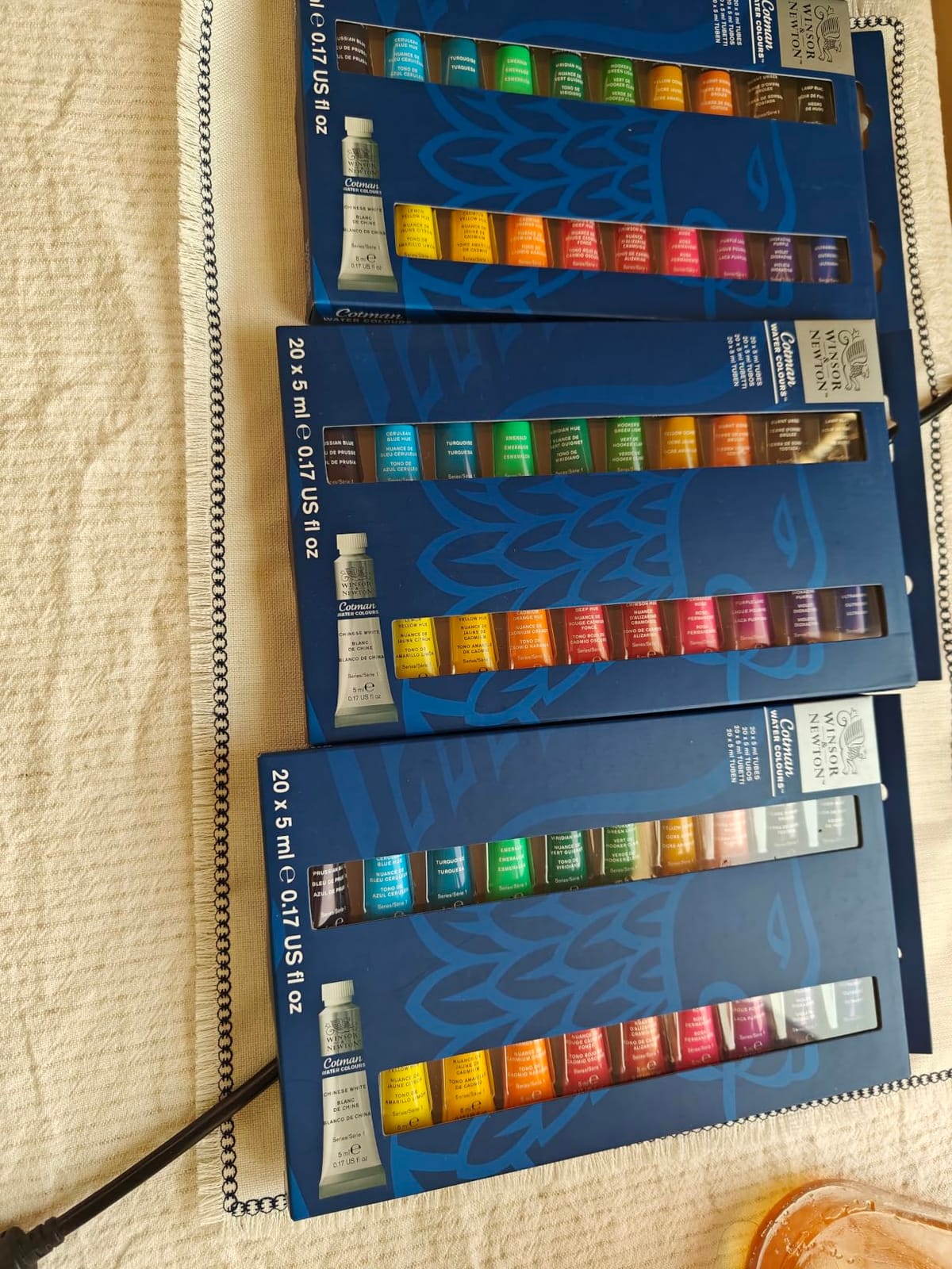 Winsor & Newton Cotman Watercolor Paint Set, 20 Colors, 5ml (0.17-oz) Tubes | Introductory Watercolor made with Fine Art Pigments, Perfect for Beginners, Lightfast & Permanent, Good Tinting Strength customer photo 2