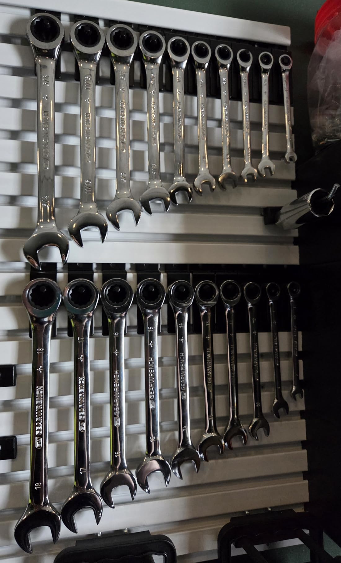 GEARWRENCH 20 Piece SAE/MM Ratcheting Combination Wrench Set| 35720A-02 customer photo 1