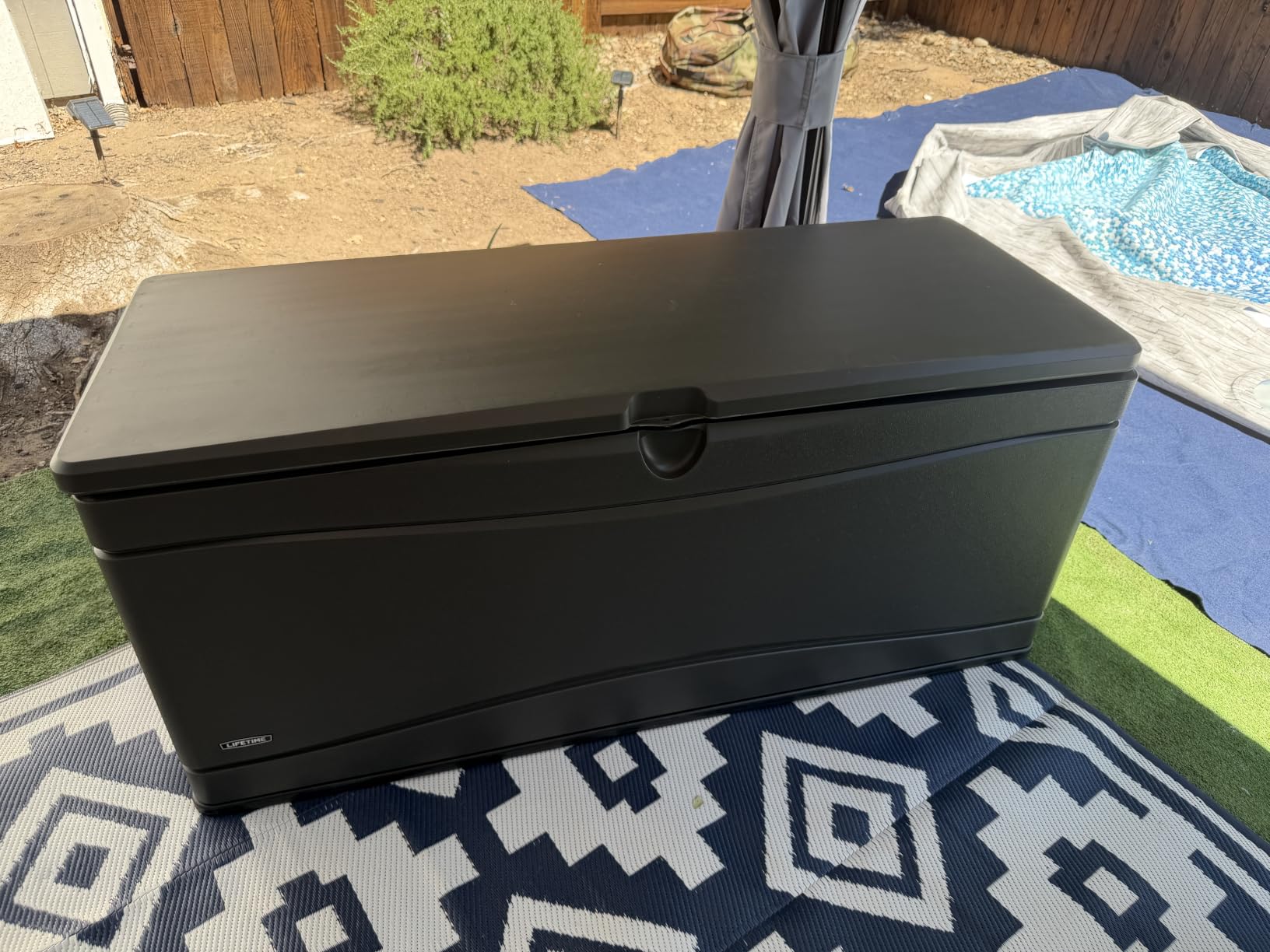 LIFETIME Outdoor Storage Deck Box, 130 Gallon, Arctic White, Lockable, UV-Protected, for Decks and Marine Docks customer photo 1