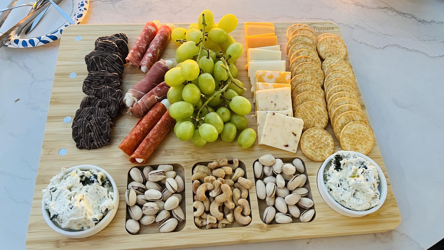 SMIRLY Charcuterie Boards Set, Large Cheese Board with Accessories, Bamboo | House Warming Gifts, Wedding Gifts for Couples, Bridal Shower Gifts, Magnetic Holder for 4 Cheese Knives, Fruit Tray customer photo 1
