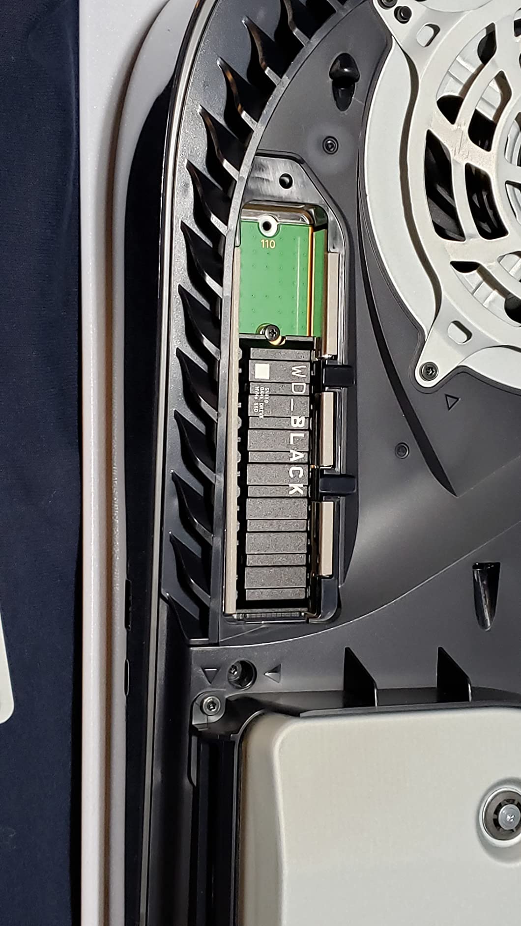 WD_BLACK 1TB SN850 NVMe Internal Gaming SSD Solid State Drive with Heatsink - Works with PlayStation 5, Gen4 PCIe, M.2 2280, Up to 7,000 MB/s - WDS100T1XHE customer photo 2