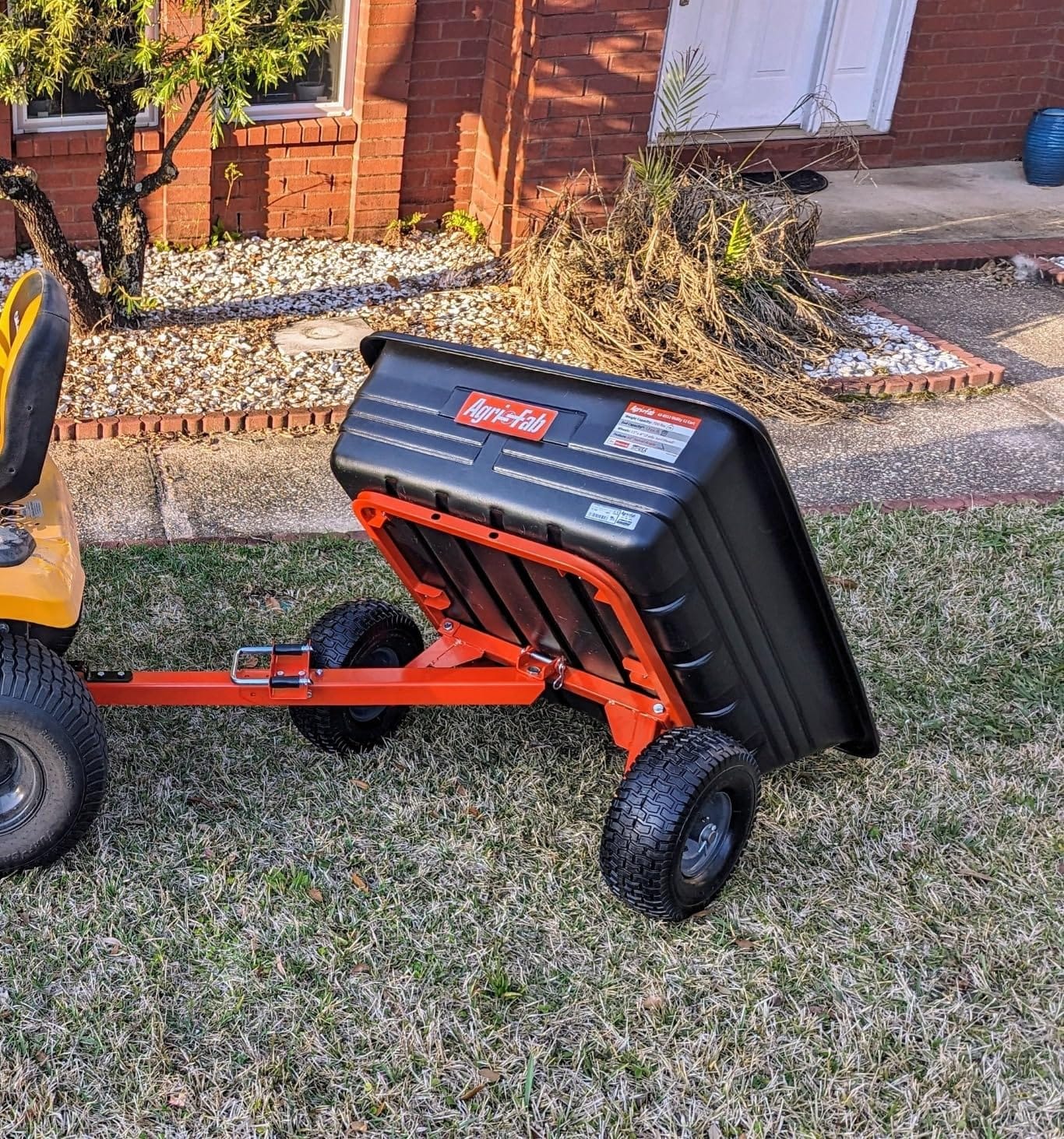 Agri-Fab Tow Behind Poly Dump Swivel Cart for Lawn Tractors and Mowers, 700 lb Capacity, 12 Cu Ft Utility Trailer customer photo 2