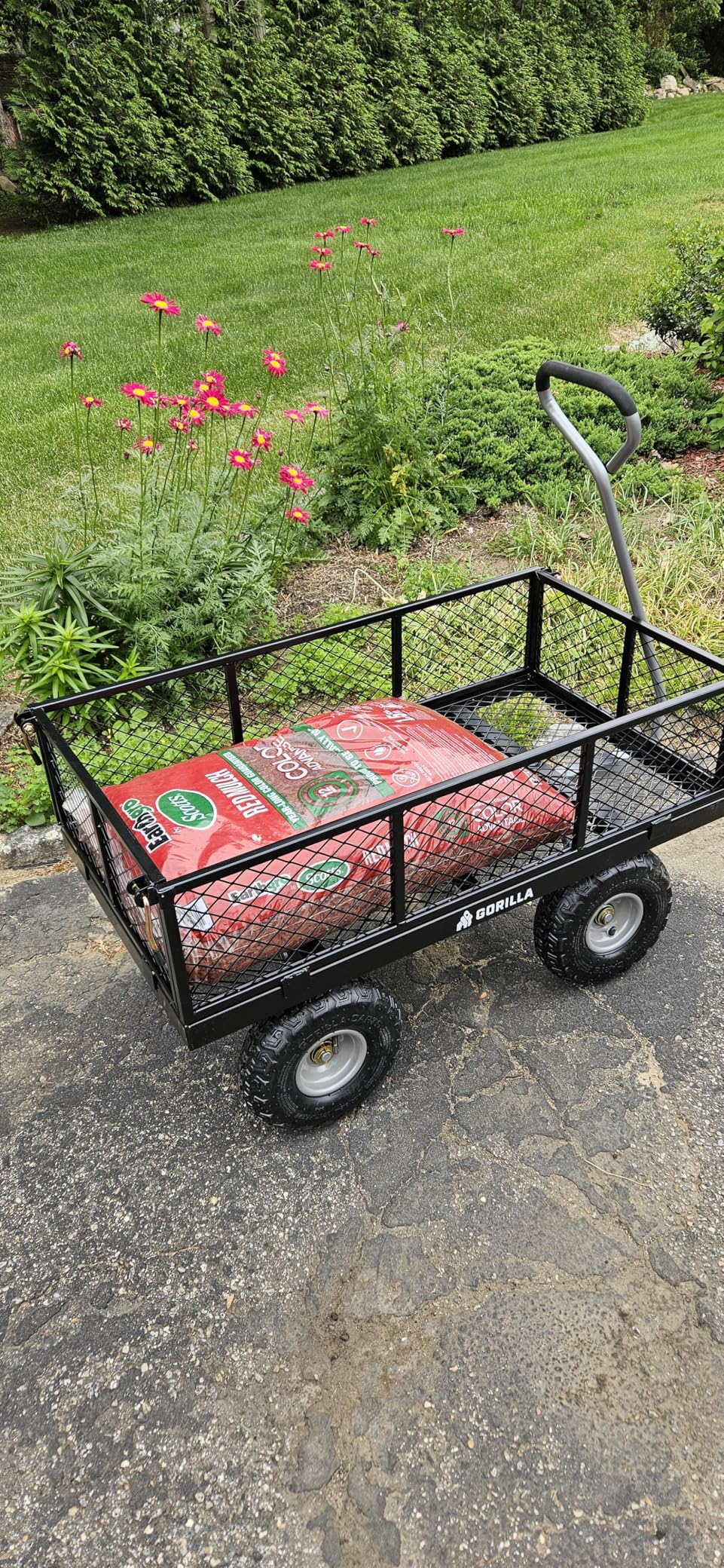 Gorilla Carts Steel Utility Cart, 4 Cu Ft Bed, 800 lb Load Capacity, Black - Heavy-Duty Outdoor Hauling Wagon with Removable Side Panels for Yard, Lawn, Garden or Landscaping customer photo 1