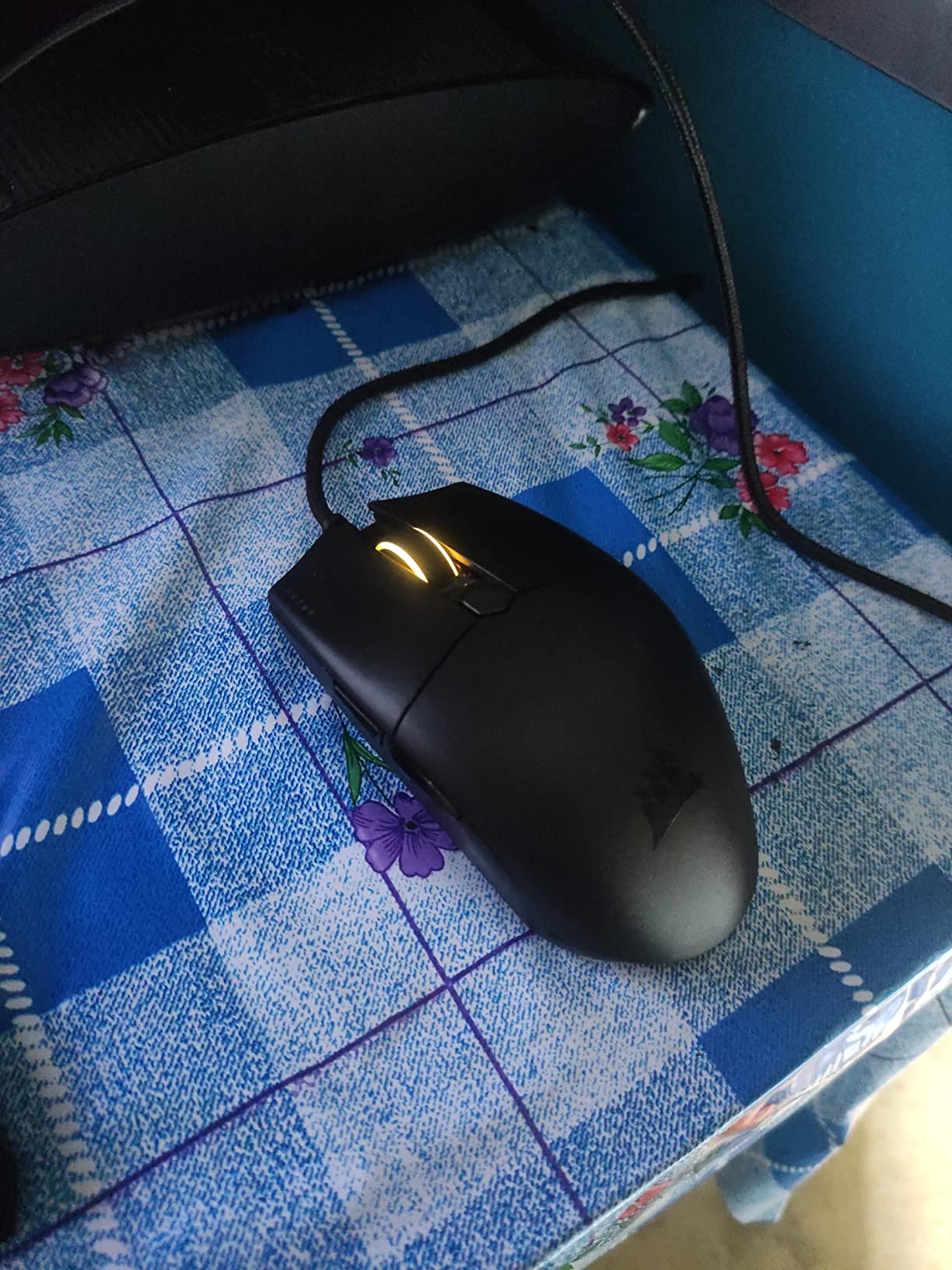 Corsair KATAR PRO XT Wired Ultra-Light FPS Gaming Mouse - 18,000 DPI - Symmetric Shape - Quickstrike Buttons - iCUE Compatible - PC, Mac, PS5, PS4, Xbox - Black customer photo 1