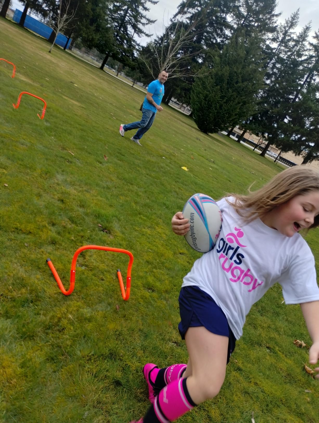 X-UMEUS Agility Ladder Speed Training Equipment Set - 20ft Agility Ladder, 12 Soccer Cones, 4 Hurdles, Jump Rope, Running Parachute | Basketball Football Soccer Training Equipment for Kids Youth Adults customer photo 2