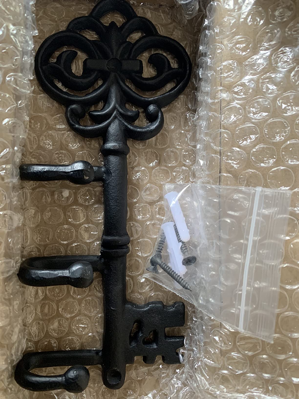 IRISVITA Key Holder for Wall Decorative, Antique Black Cast Iron Key Holder, Rustic Key Hooks for Wall with 3 Hooks, 8.75 x 3.5 Inches with Gitable Packaging, Matching Screws and Anchors Included customer photo 1