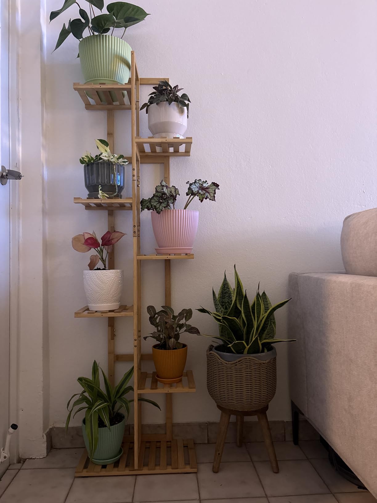 ROSSNY 48 Inch Tall Bamboo Plant Stand for Indoor, 6 Tier 7 Potted, Natural | Corner Plant Stand, Tiered Plant Shelf, Planter Holder for Multiple Plants Indoor, Boho Style customer photo 2