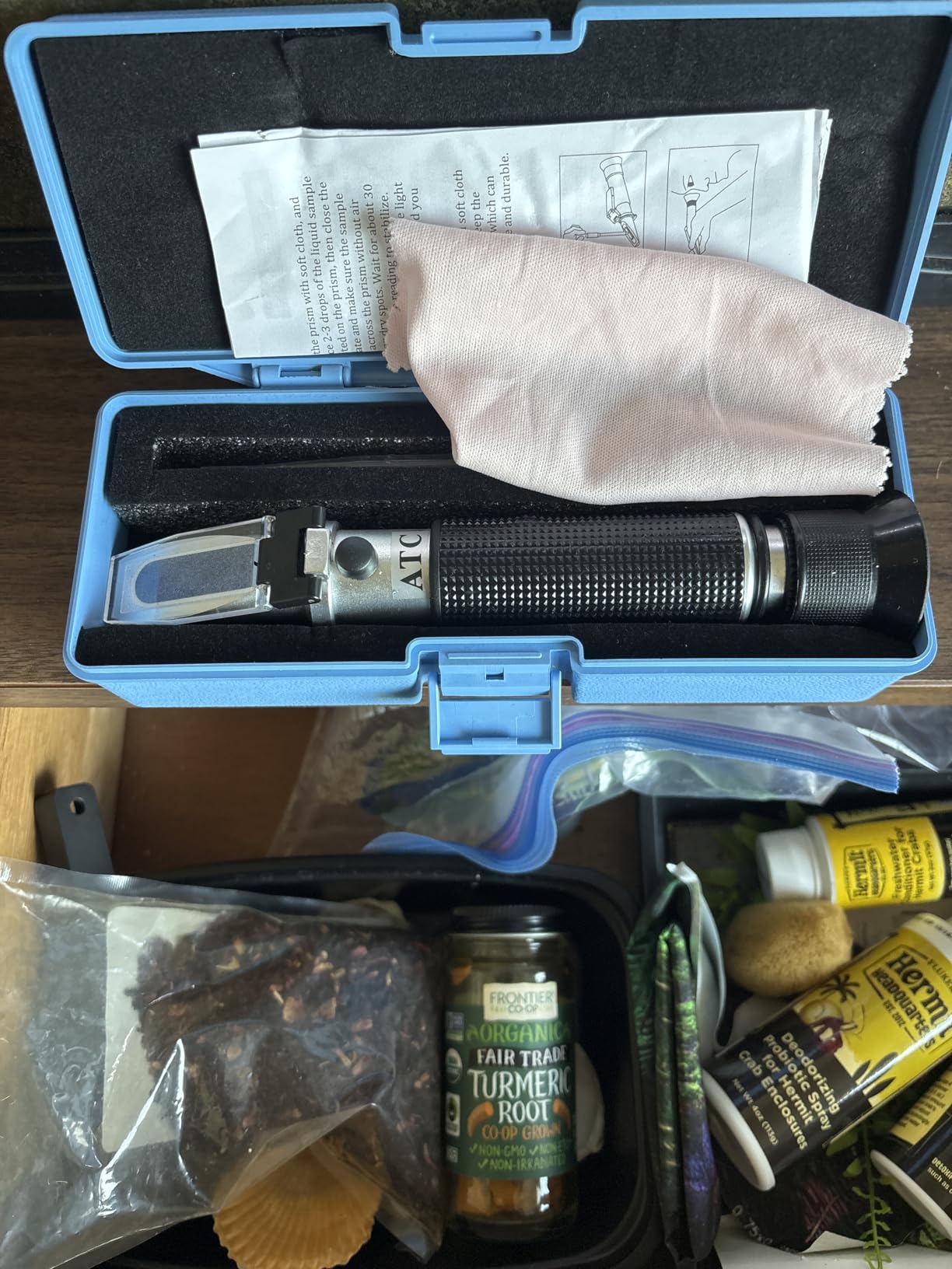 Salinity Refractometer for Aquarium Seawater Marine Fishkeeping Salinity Tester 0-100PPT & 1.000-1.070 Salinity Hydrometer Slatwater Refractometer with Automatic Temperature Compensation (ATC) customer photo 1