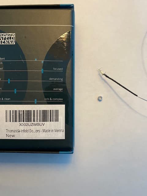 Thomastik-Infeld Dominant Pro Violin Strings DP100, 4/4 Synthetic Core Set customer photo 1