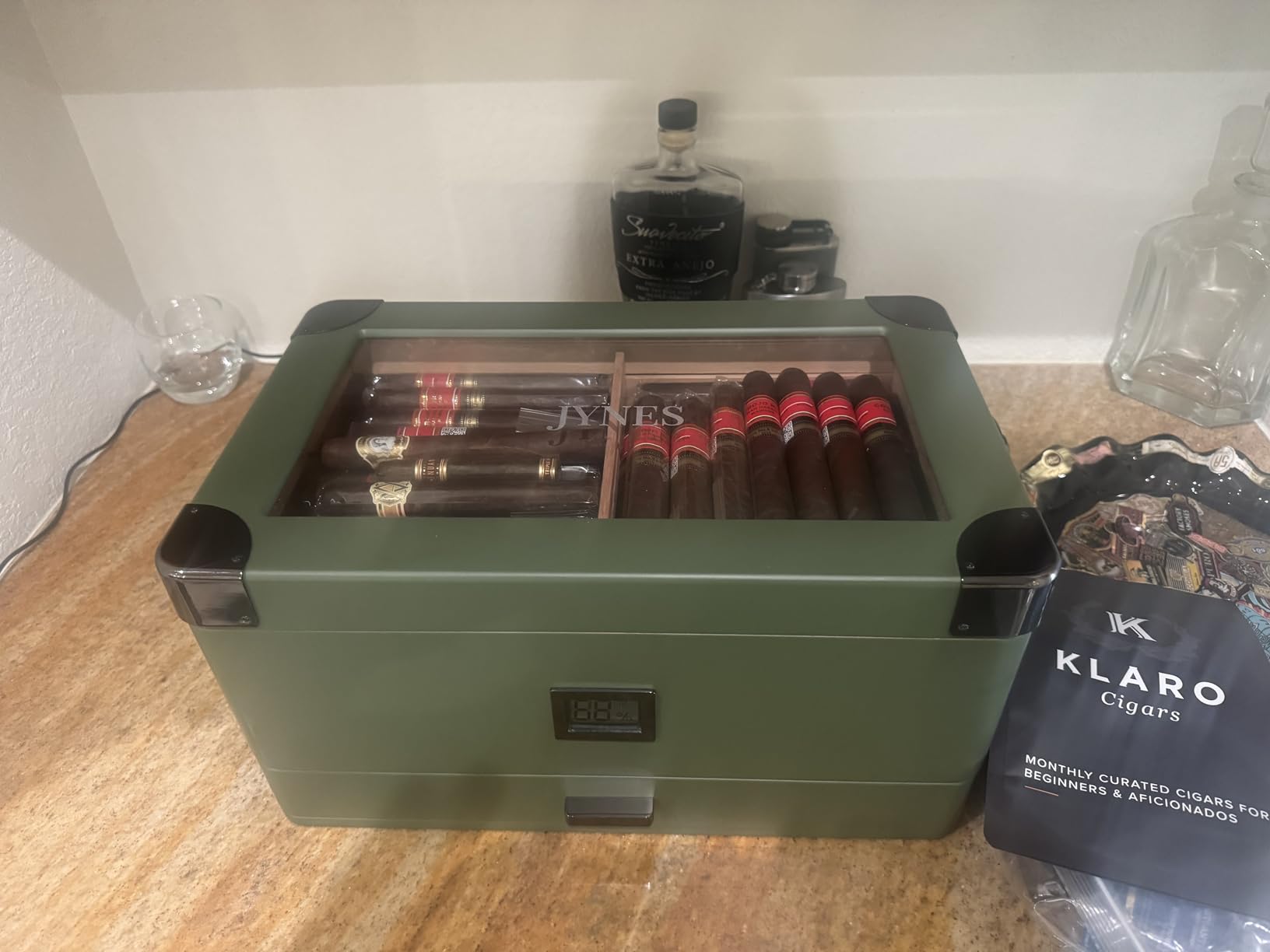 CASE ELEGANCE Military Glass Top Humidor, Matte Green, Holds 70-100 Cigars | Digital hygrometer, Spanish cedar, humidor solution customer photo 1