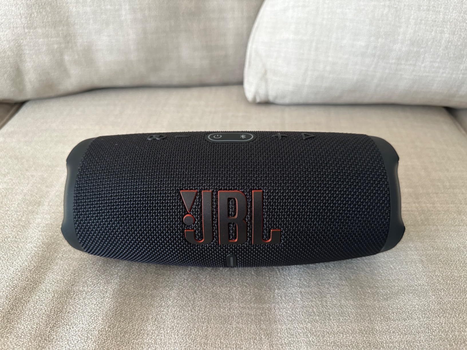 Charge 5 - Portable Waterproof Speaker - Black | Bold JBL Original Pro Sound, 20 hours of playtime, IP67 waterproof and dustproof, Wireless Bluetooth Streaming customer photo 2